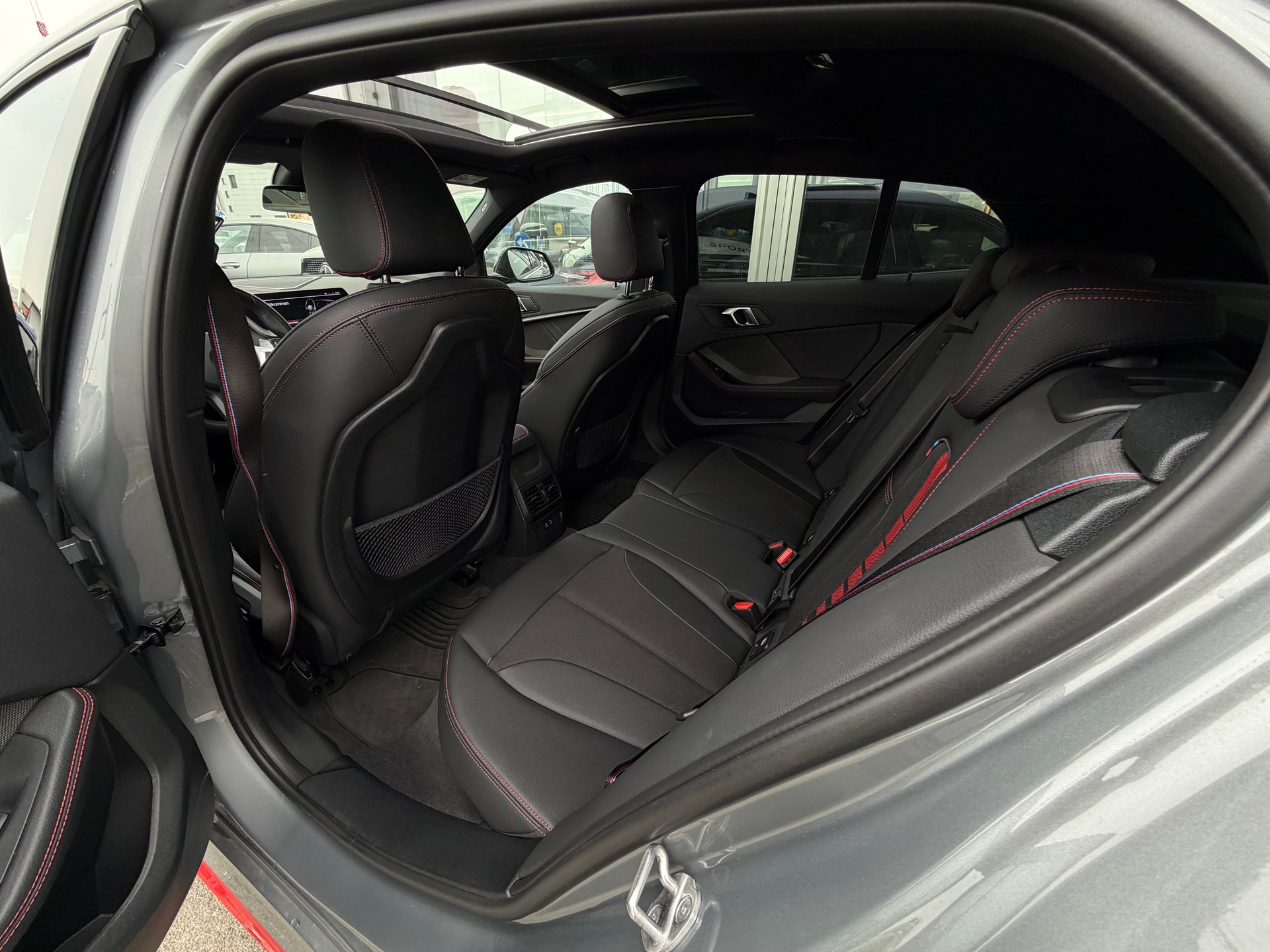 BMW 128ti M Sport Pro Steptronic-image-11