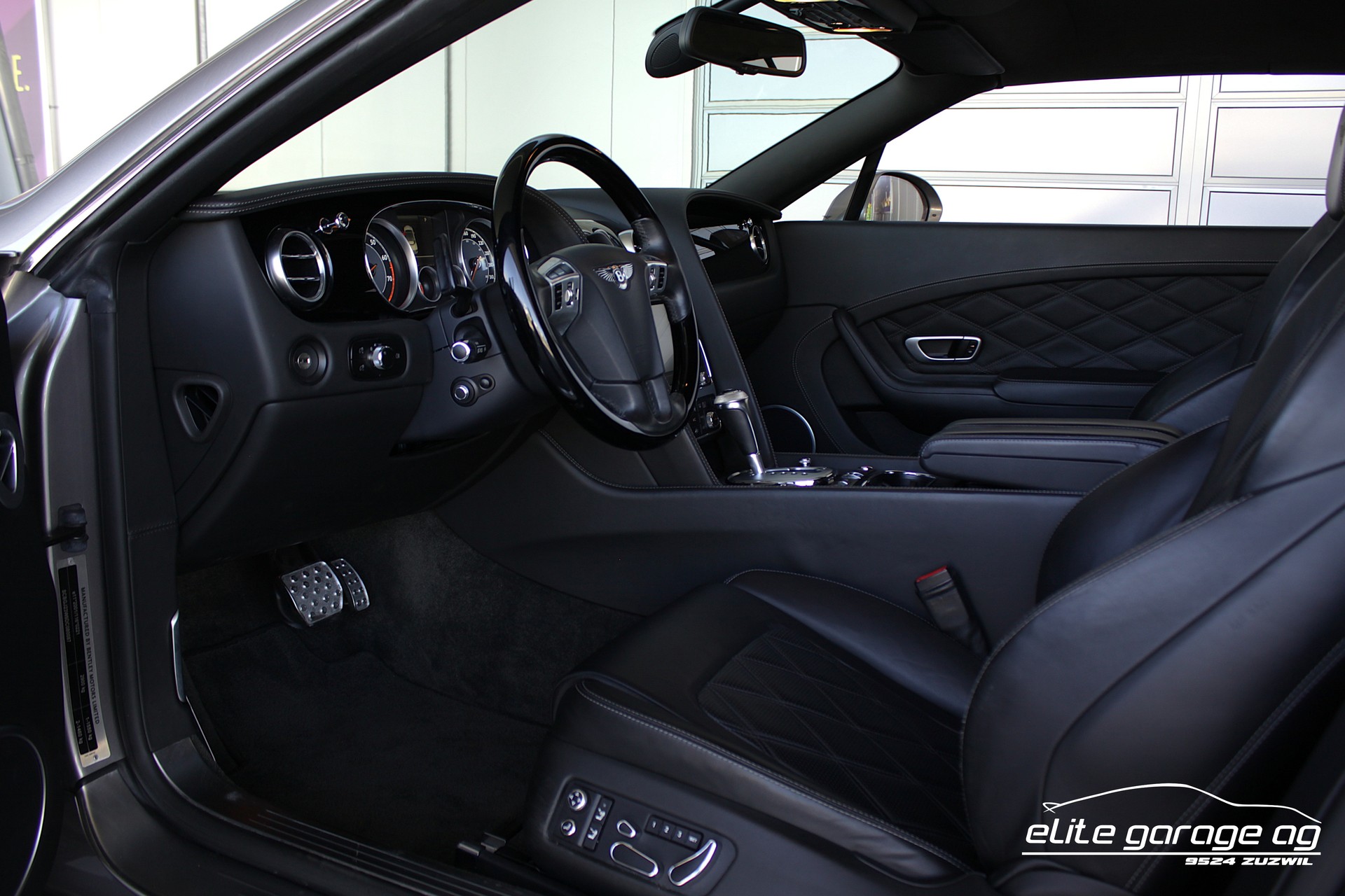 BENTLEY Continental GTC 4.0 V8-image-13