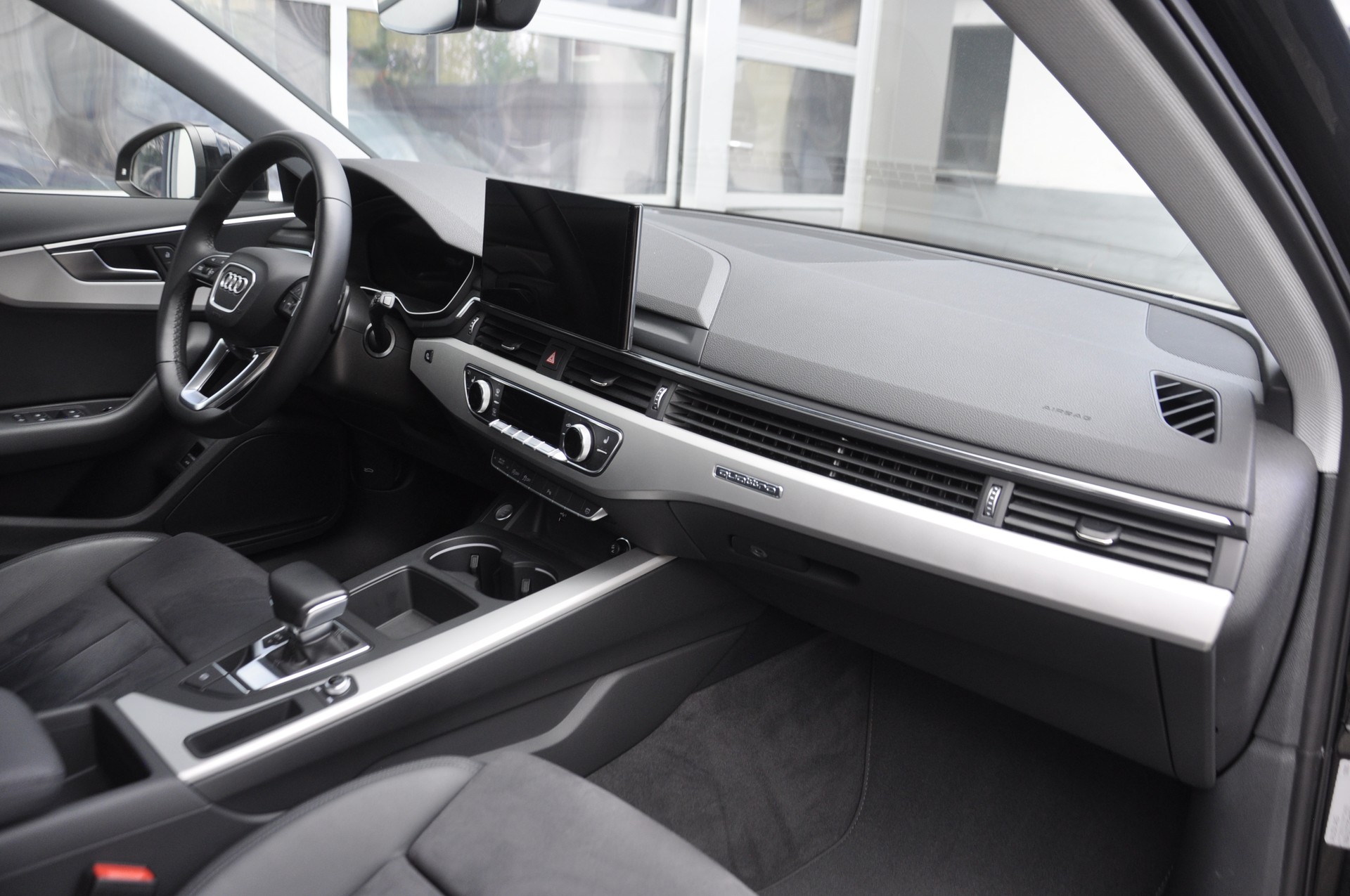 AUDI A4 Avant 50 TDI advanced quattro tiptronic I Standheizung-image-7