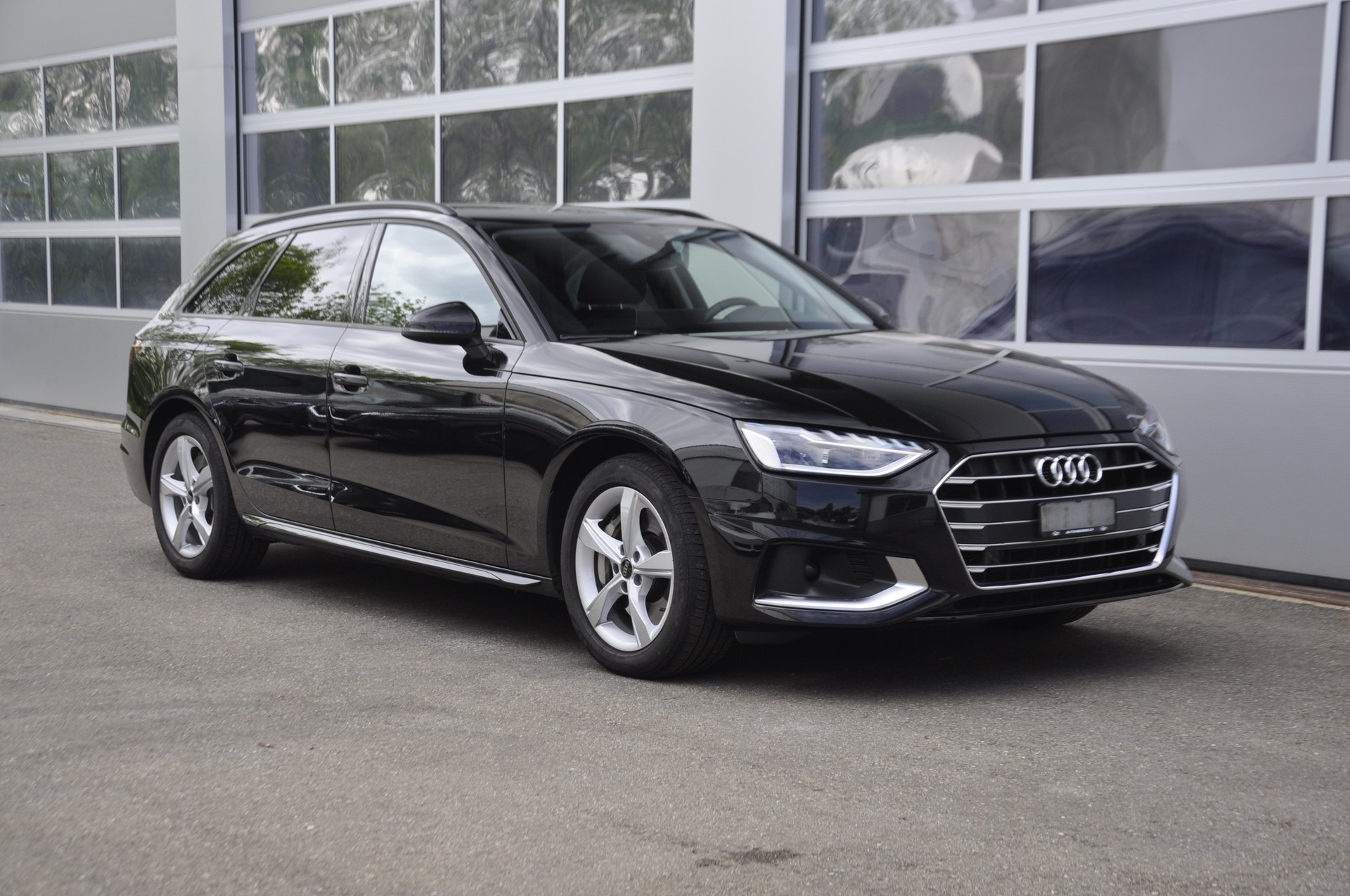 AUDI A4 Avant 50 TDI advanced quattro tiptronic I Standheizung-image-0