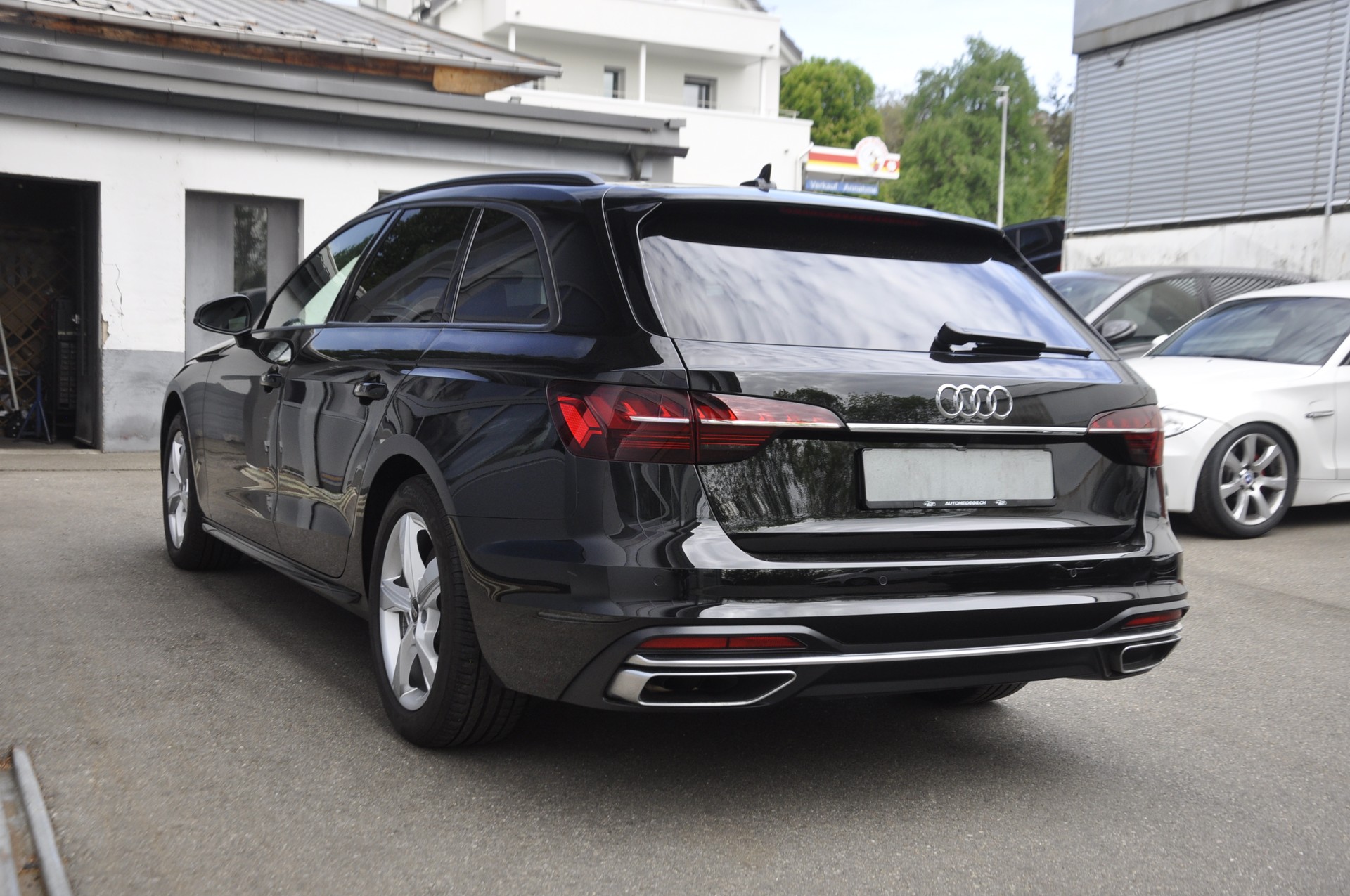 AUDI A4 Avant 50 TDI advanced quattro tiptronic I Standheizung-image-14