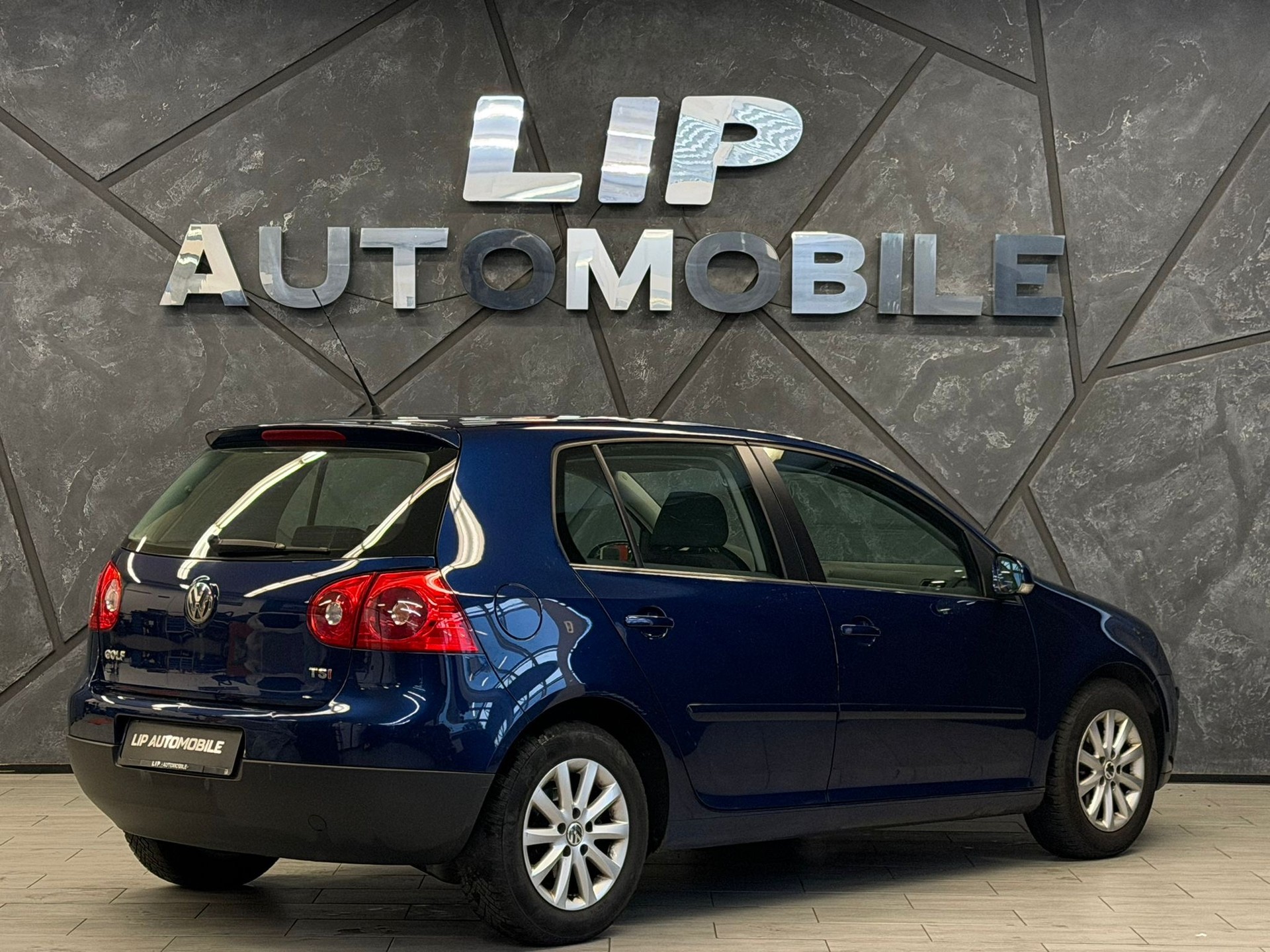 VW Golf 1.4 TSI Leader-image-2