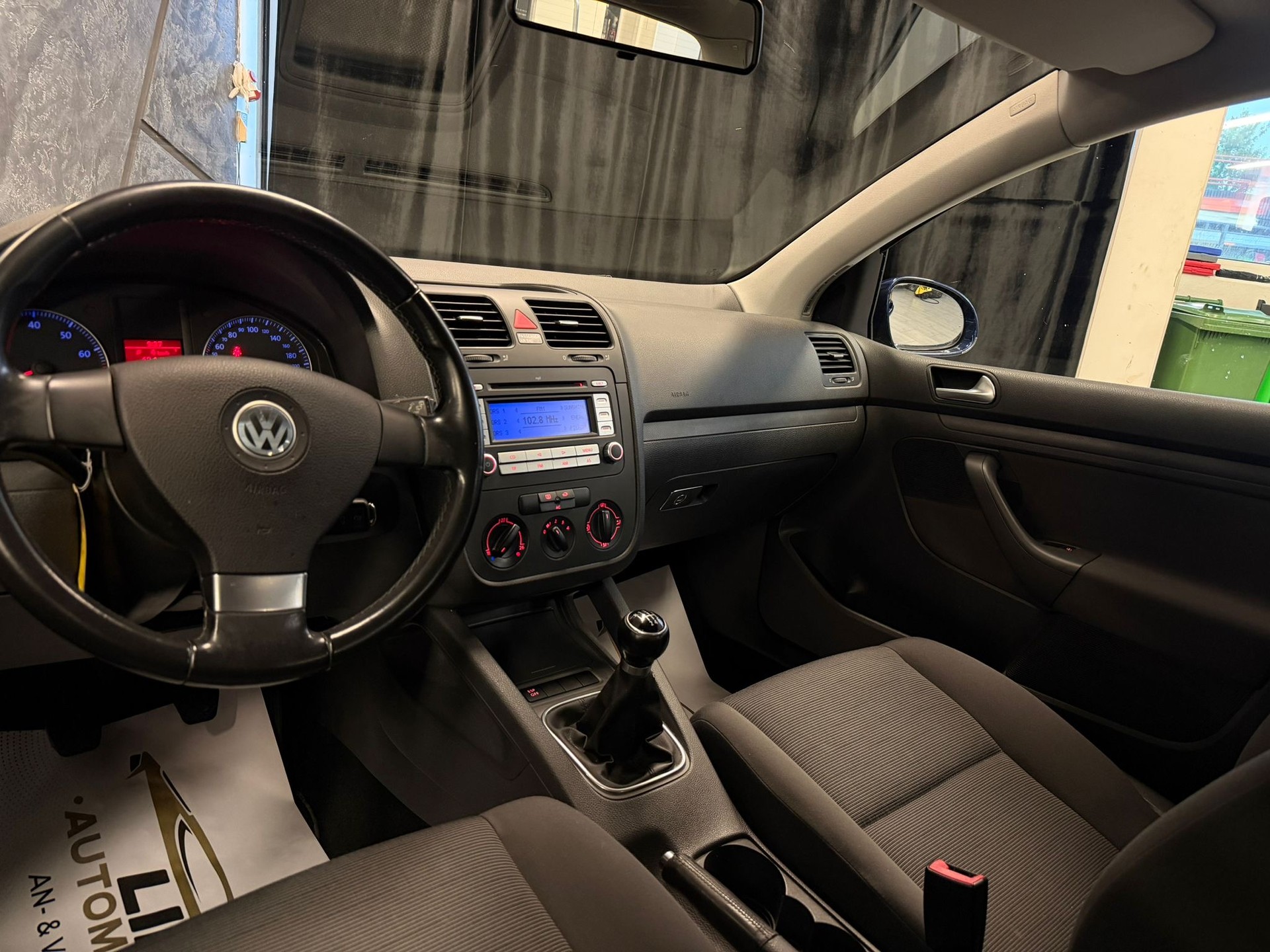 VW Golf 1.4 TSI Leader-image-5