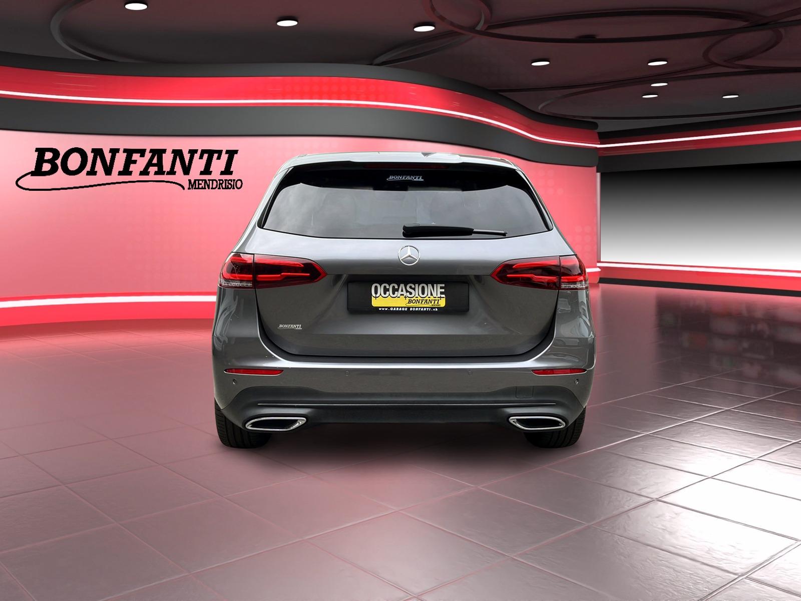 MERCEDES-BENZ B 200 Night Star AMG Line-image-8