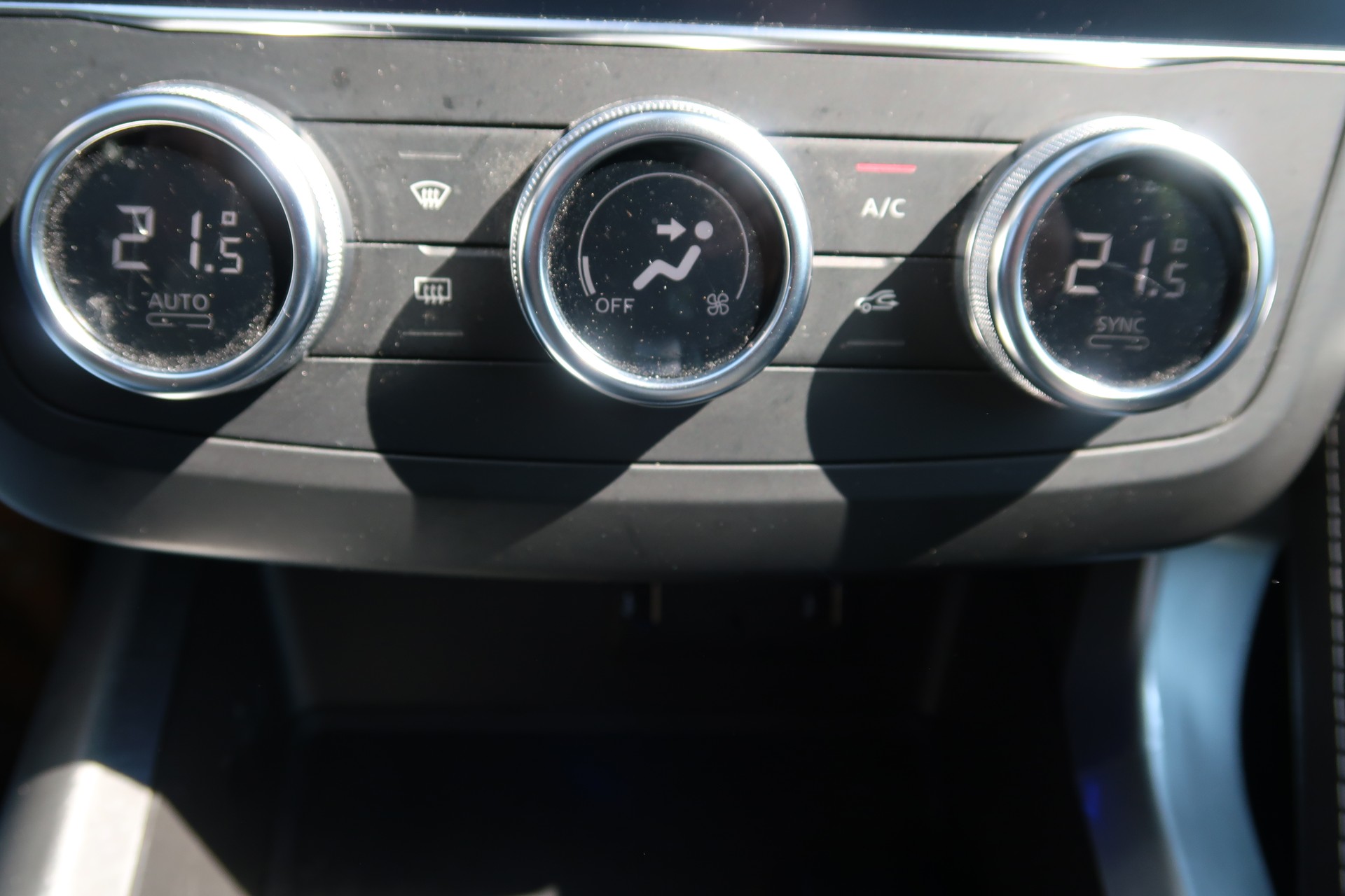 RENAULT Kadjar 1.3 16V Turbo Intens EDC-image-15