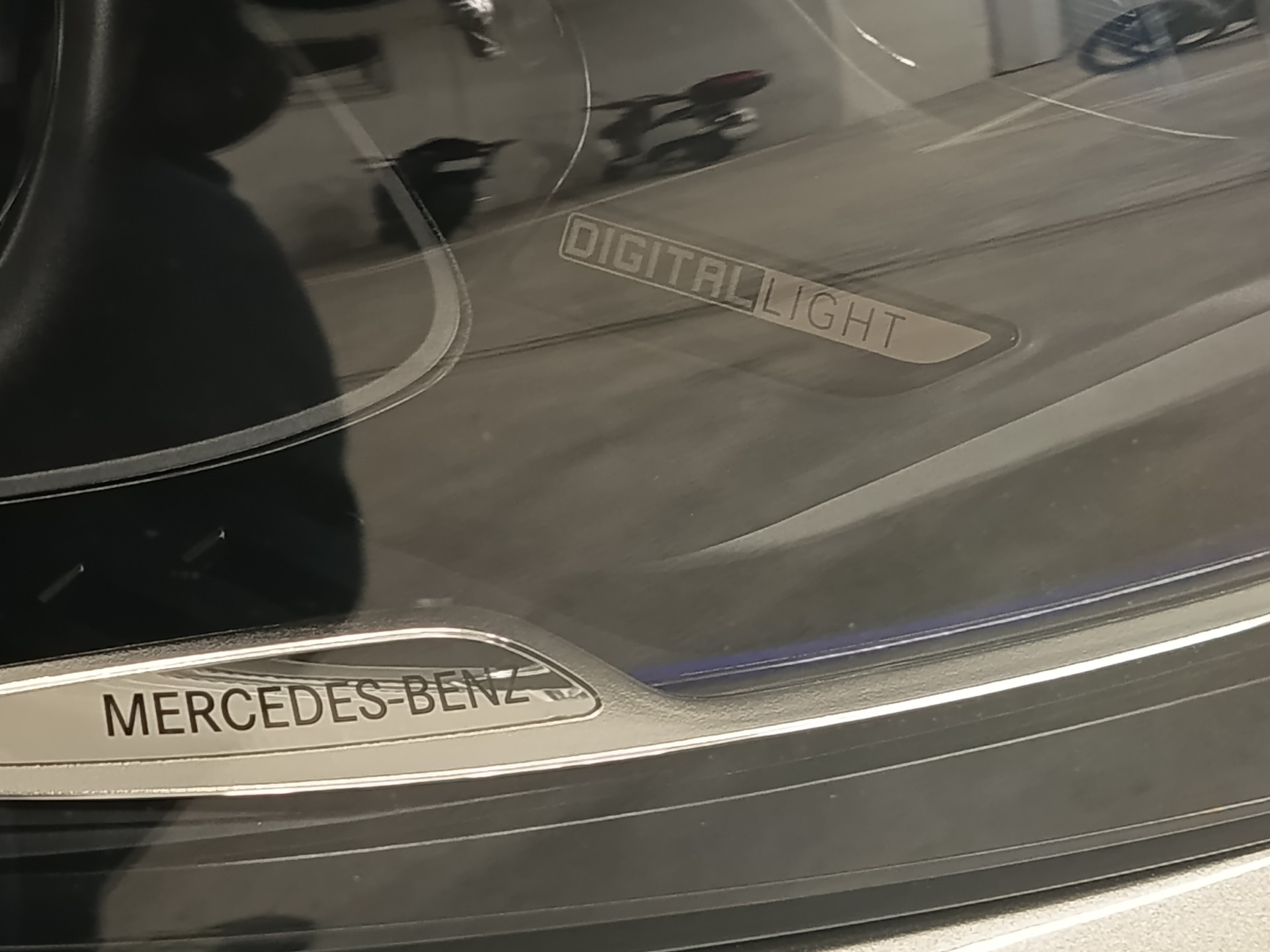 MERCEDES-BENZ GLC 220 d AMG Line 4matic-image-10