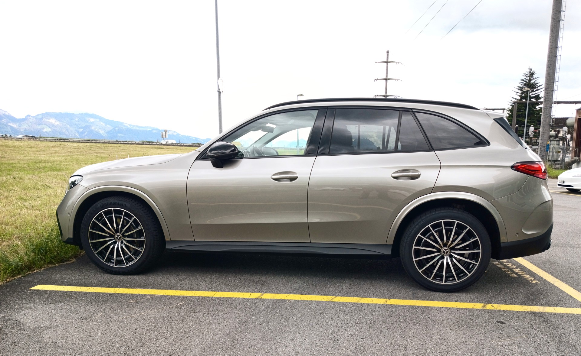 MERCEDES-BENZ GLC 220 d AMG Line 4matic-image-7