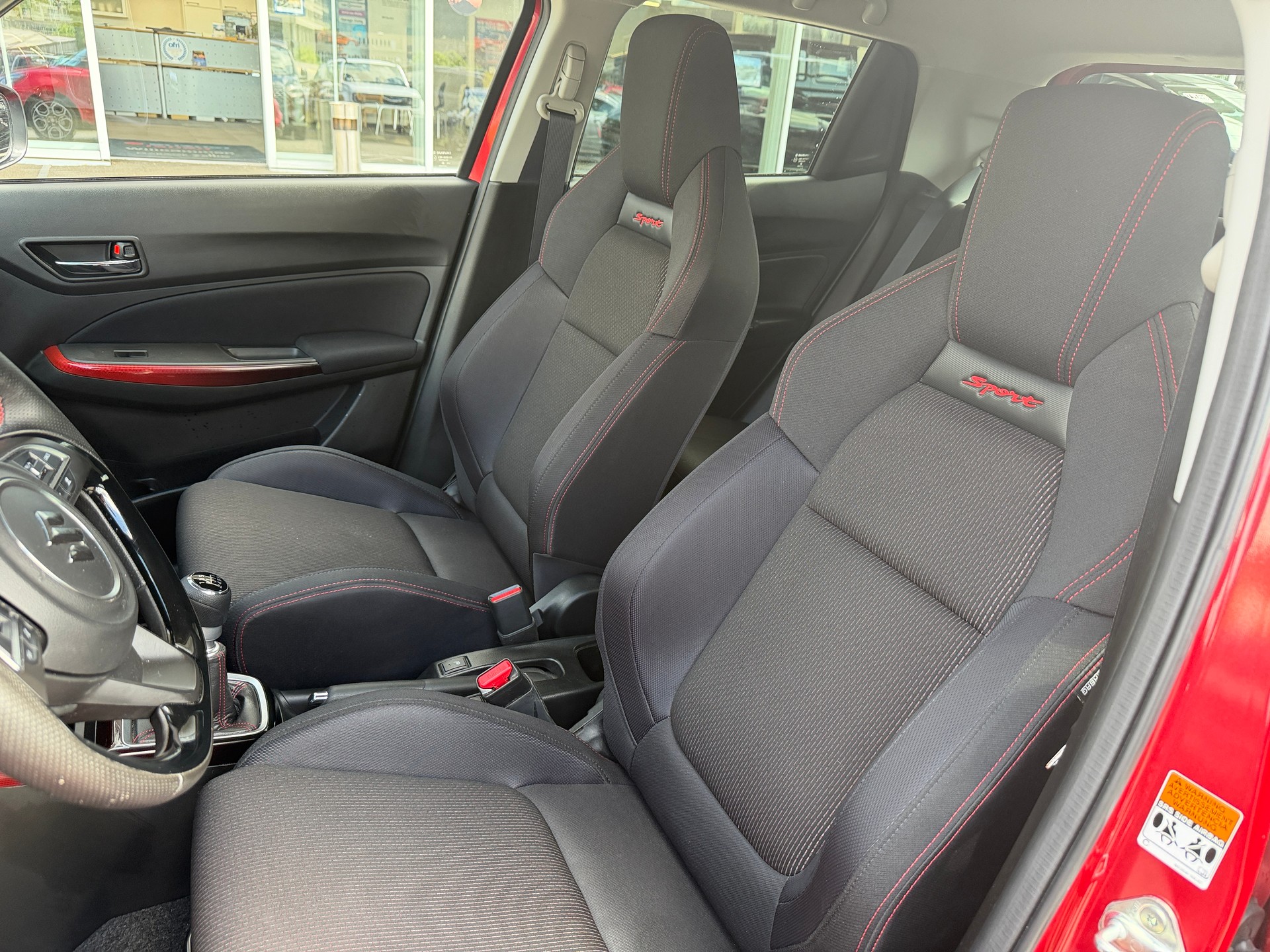 SUZUKI Swift Sport 1.4i 16V Compact Top Hybrid-image-8