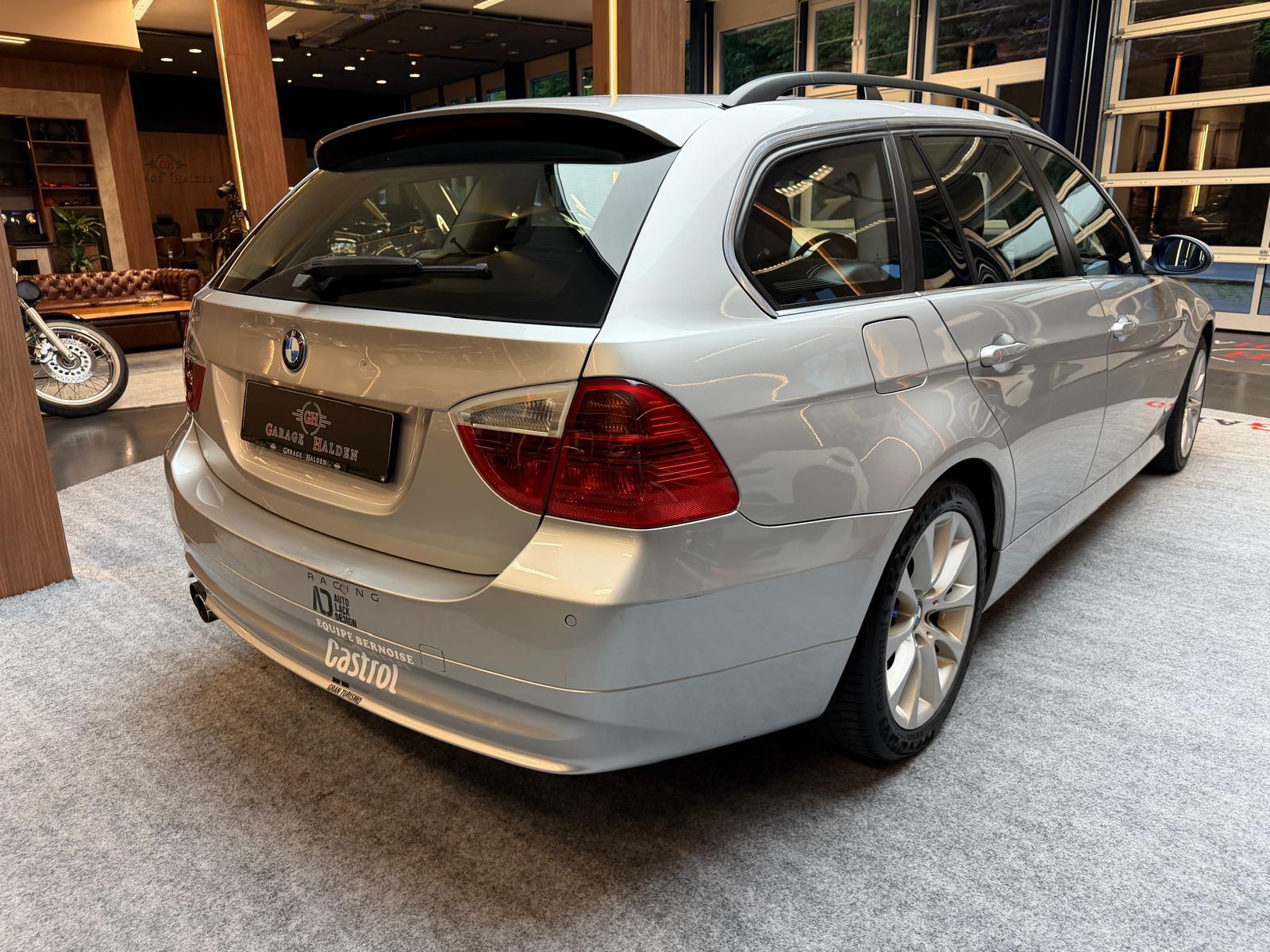 BMW 330xi Touring-image-7