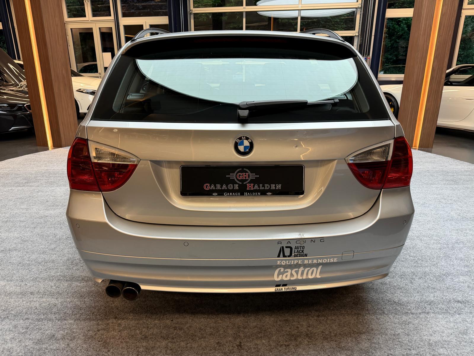 BMW 330xi Touring-image-6
