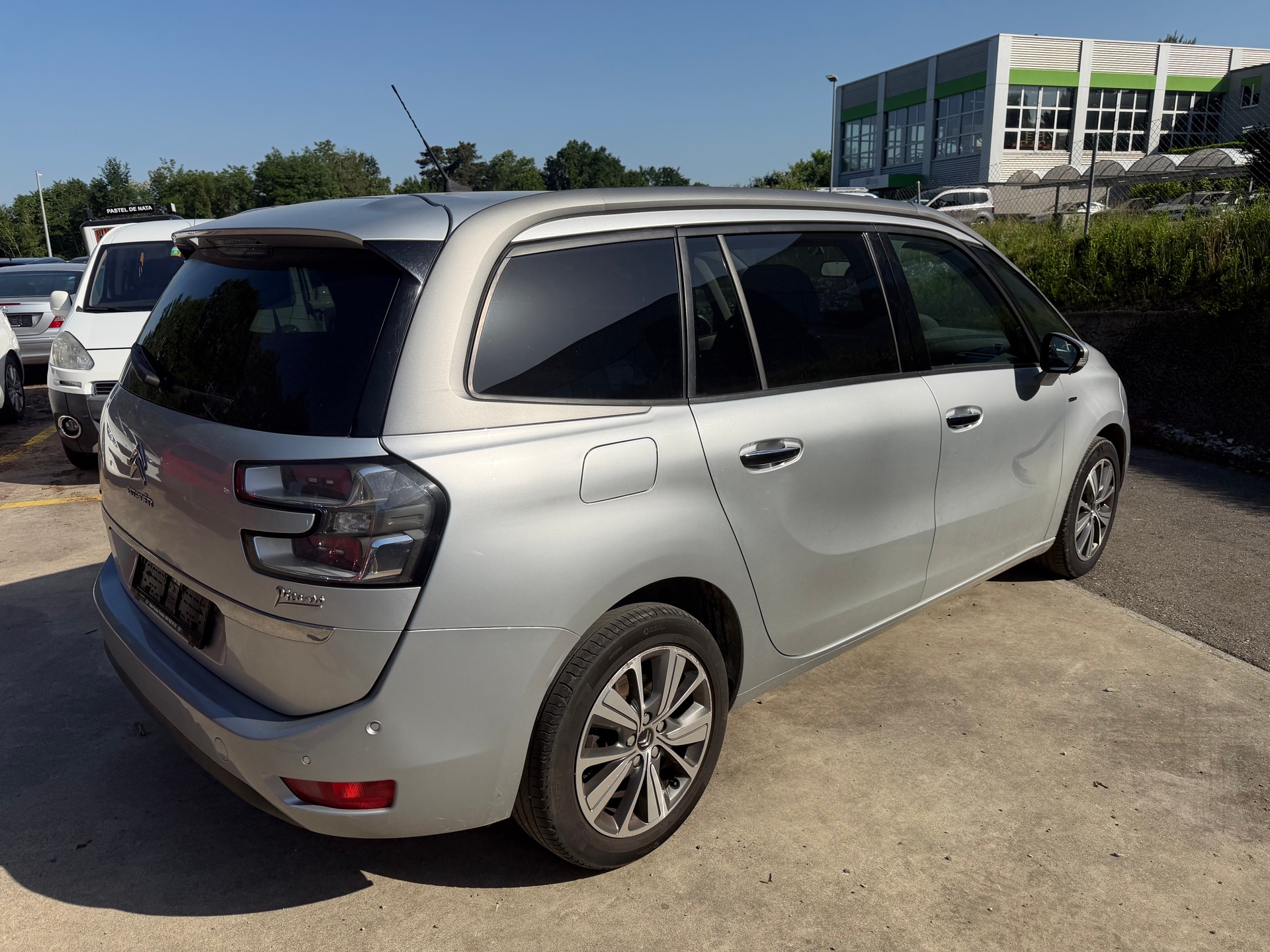 CITROEN Grand C4 Picasso 2.0 BlueHDi Exclusive Automatic-image-2