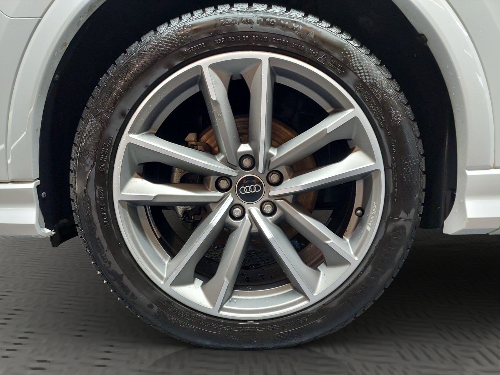 AUDI Q3 35 TDI S line quattro S-tronic-image-11