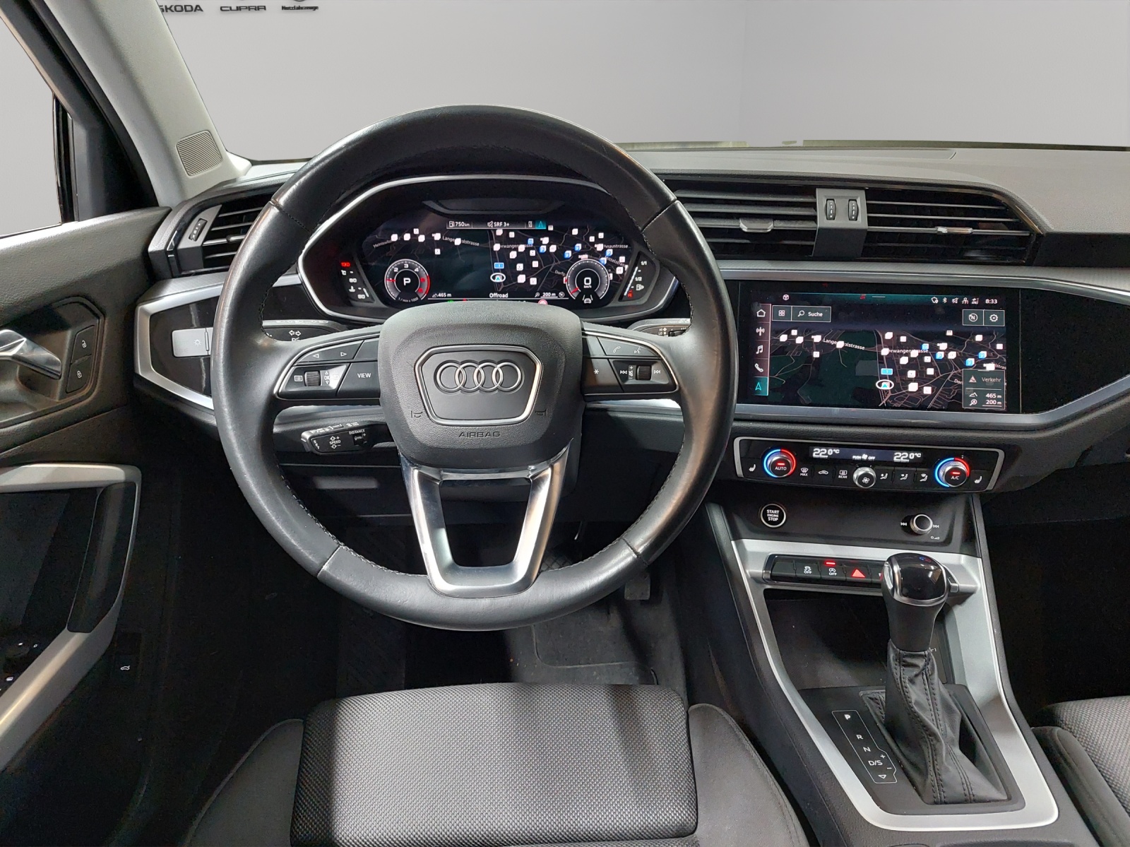 AUDI Q3 35 TDI S line quattro S-tronic-image-6