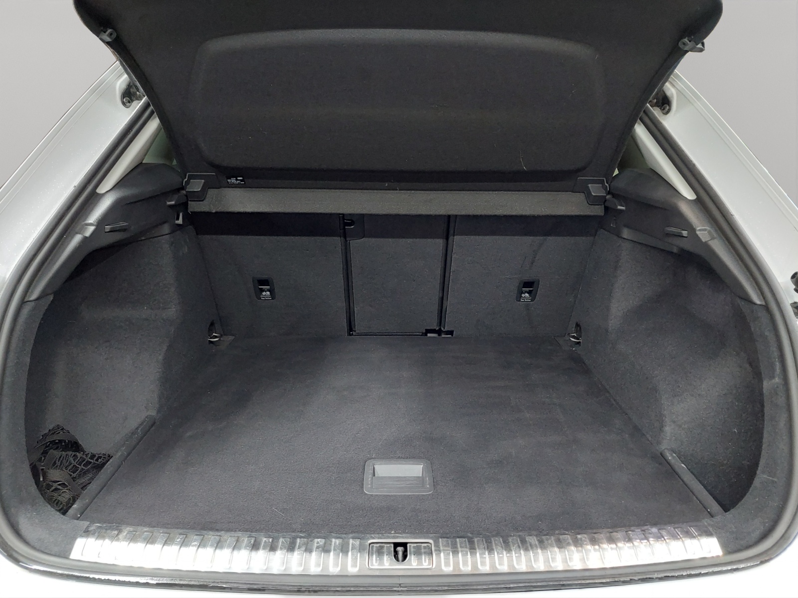 AUDI Q3 35 TDI S line quattro S-tronic-image-10