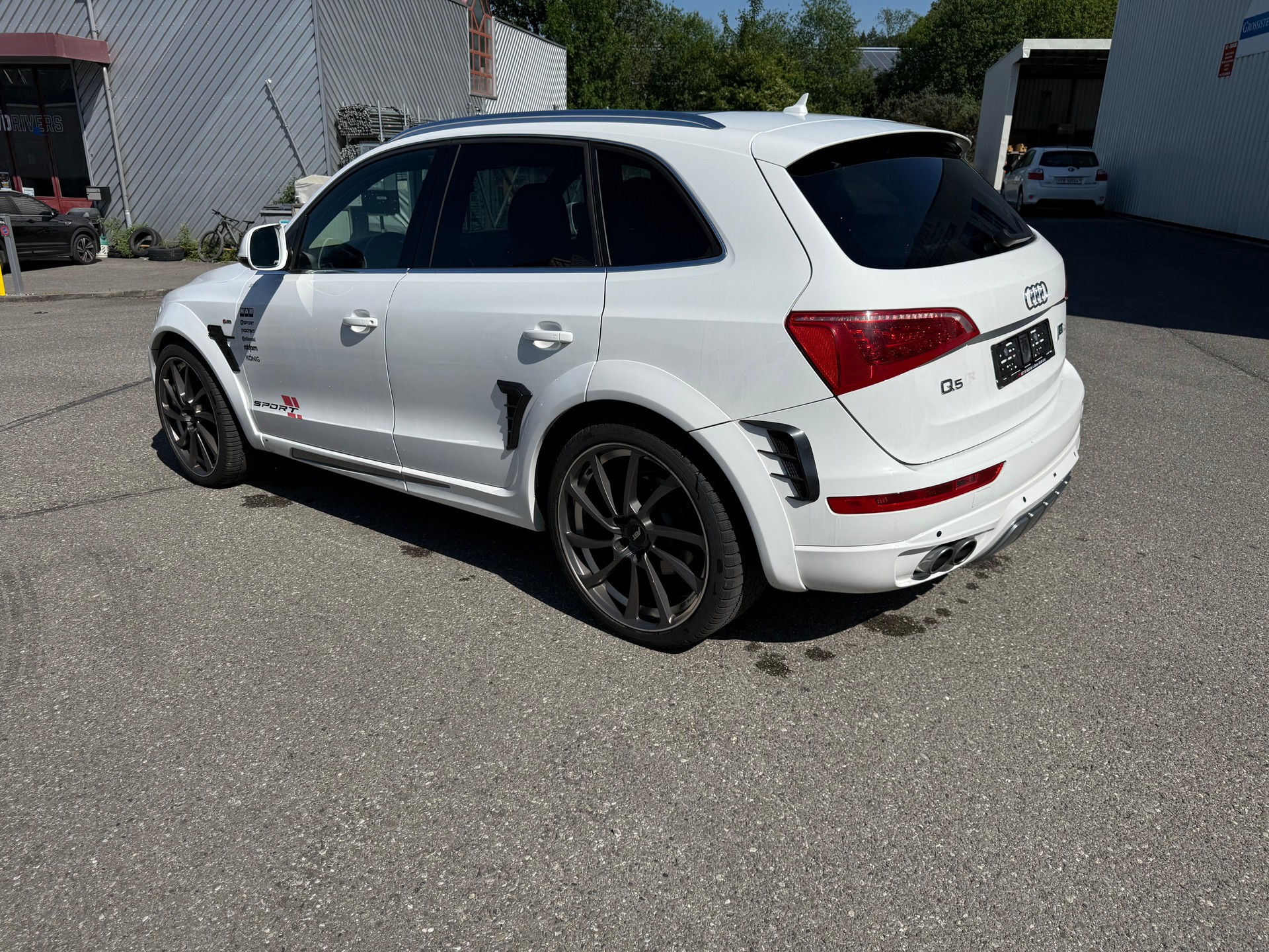 AUDI Q5 3.0 TDI quattro S-tronic-image-5