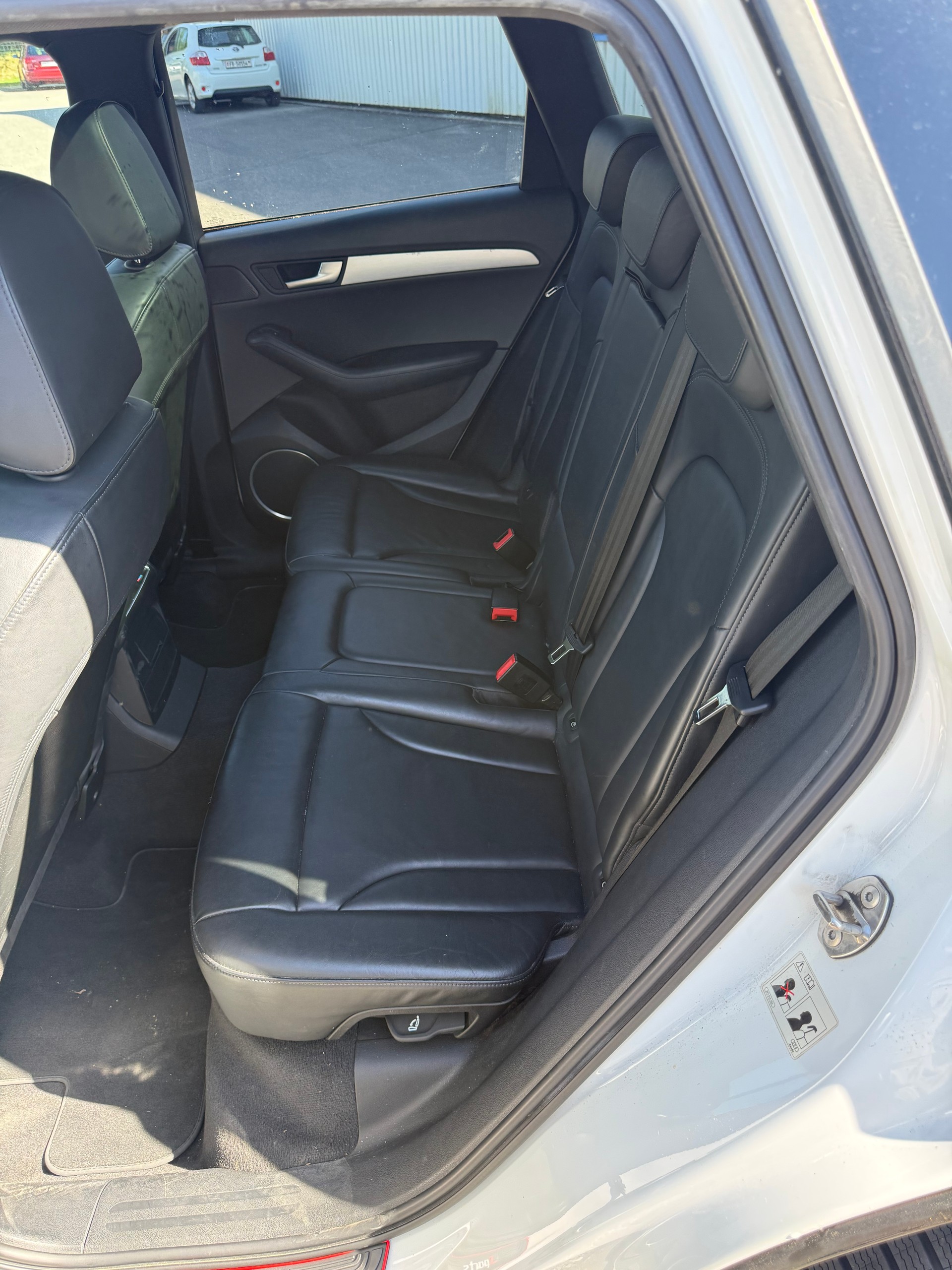 AUDI Q5 3.0 TDI quattro S-tronic-image-6