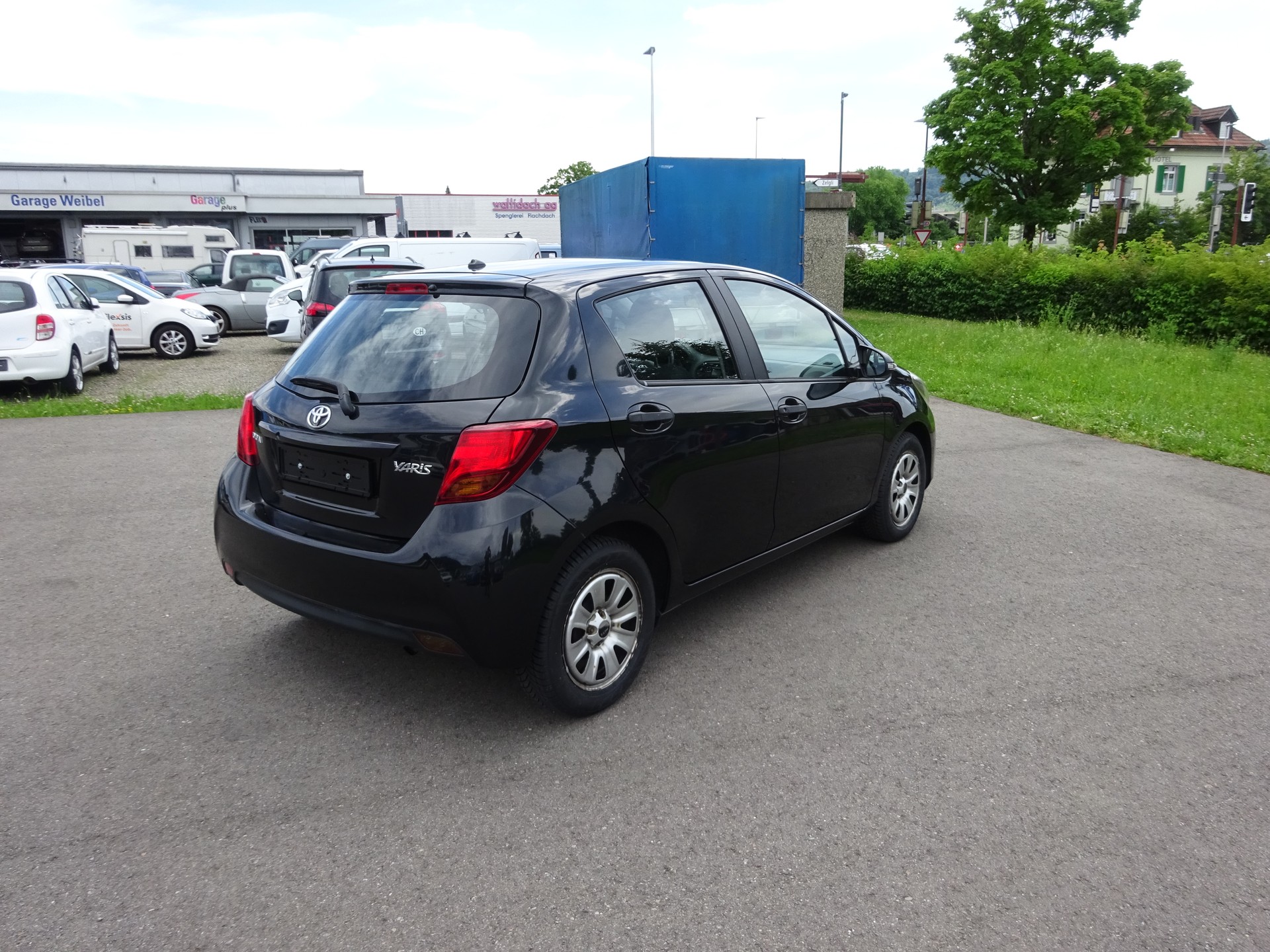 TOYOTA Yaris 1.0 Terra-image-5