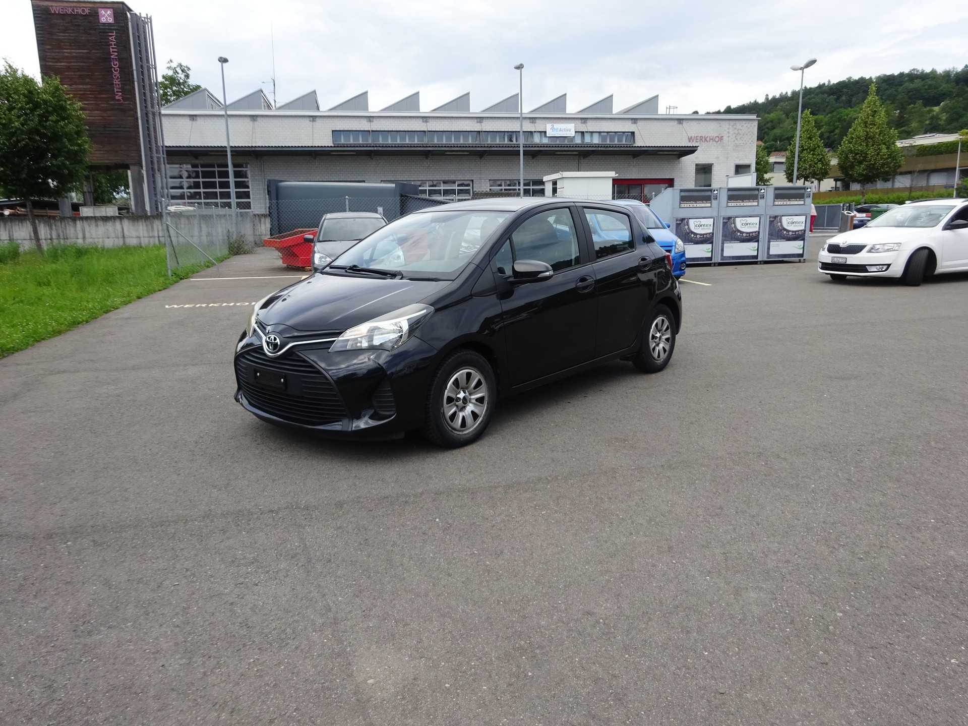 TOYOTA Yaris 1.0 Terra-image-0