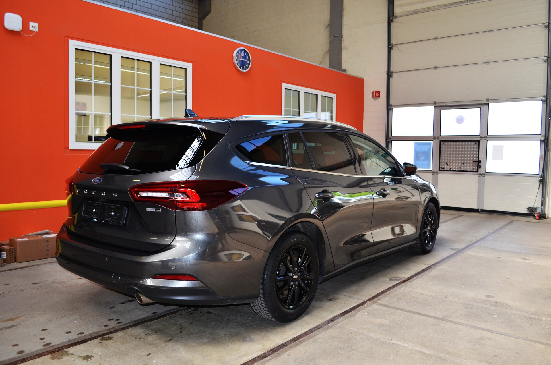 FORD Focus 1.0 MHEV Titanium X Automat-image-4