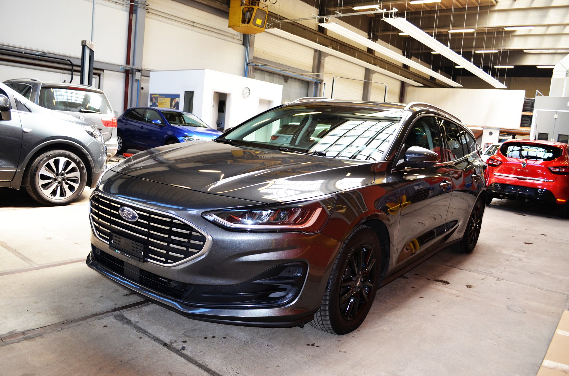 FORD Focus 1.0 MHEV Titanium X Automat-image-2