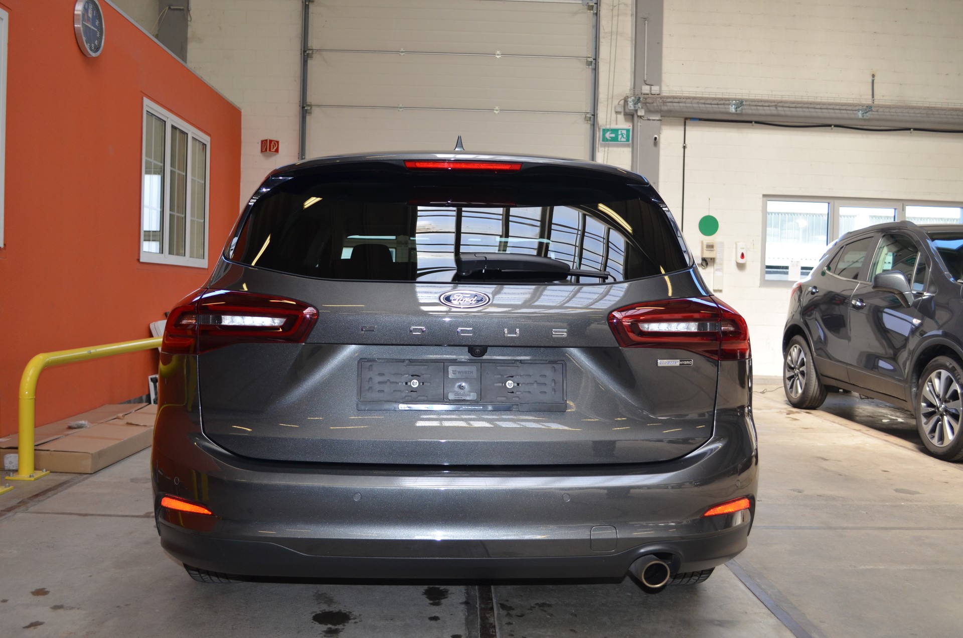 FORD Focus 1.0 MHEV Titanium X Automat-image-5