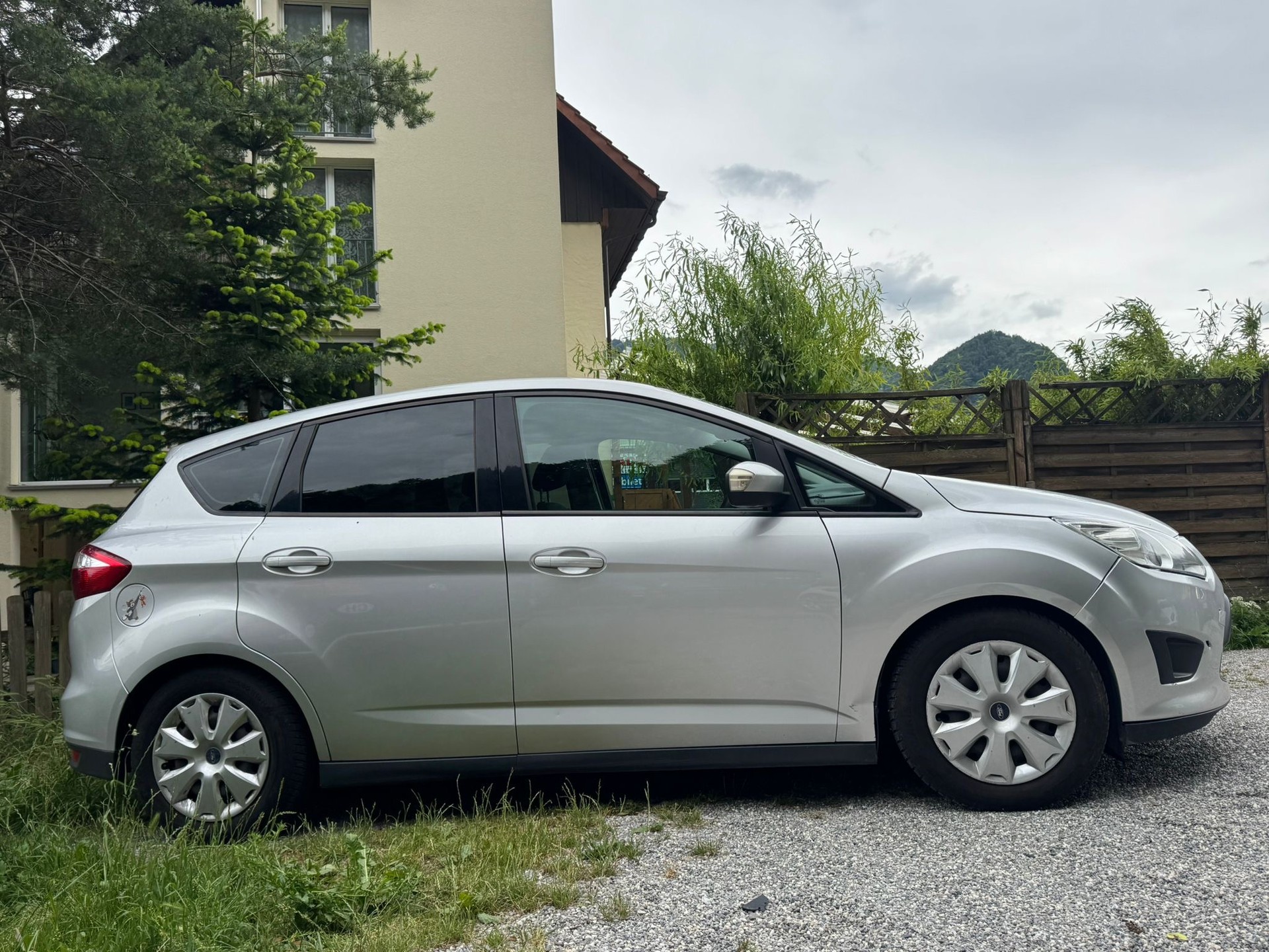 FORD C-Max 2.0 TDCi Titanium PowerShift-image-2