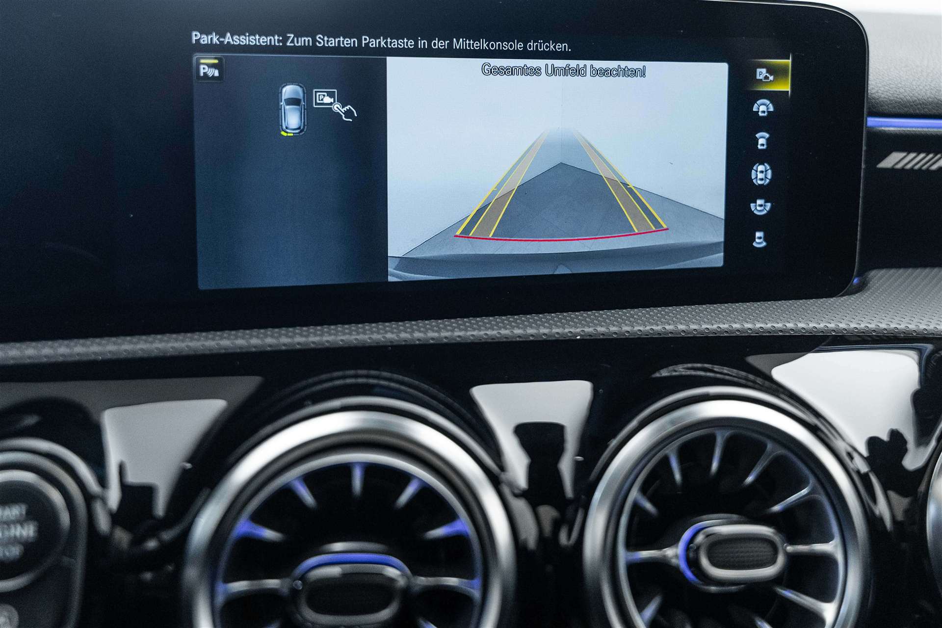MERCEDES-BENZ A 35 AMG 306PS 4Matic Speedshift-Automat-image-24