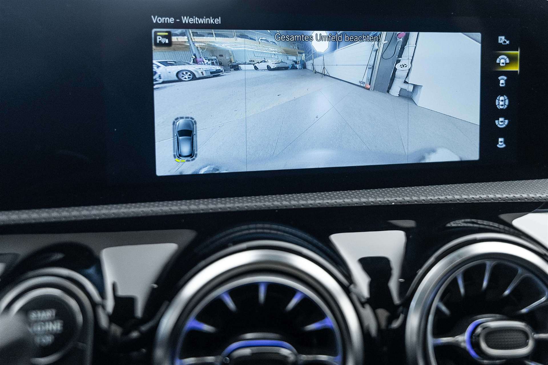 MERCEDES-BENZ A 35 AMG 306PS 4Matic Speedshift-Automat-image-23