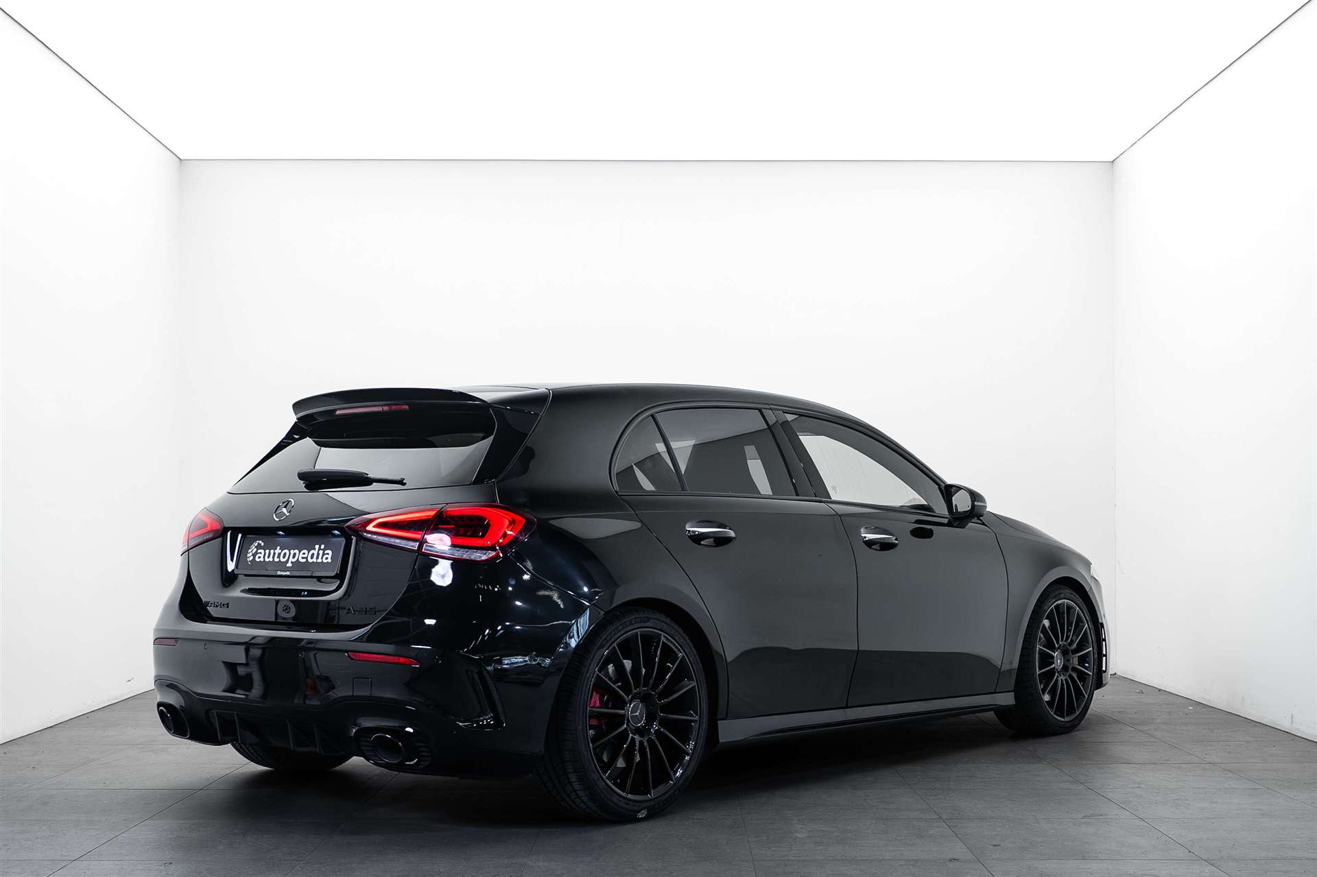 MERCEDES-BENZ A 35 AMG 306PS 4Matic Speedshift-Automat-image-2