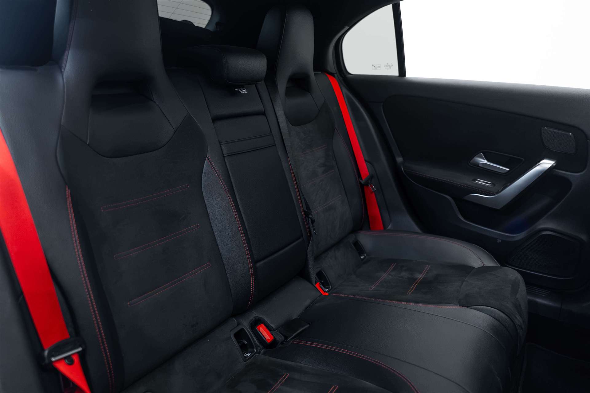 MERCEDES-BENZ A 35 AMG 306PS 4Matic Speedshift-Automat-image-15