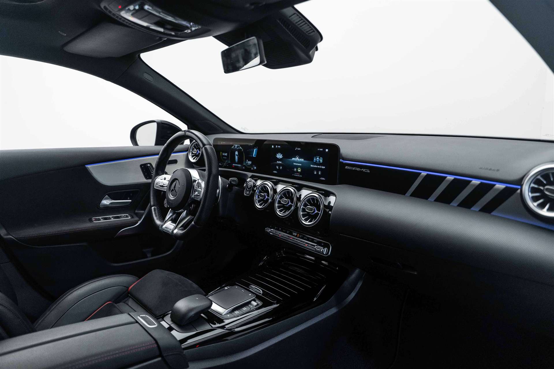 MERCEDES-BENZ A 35 AMG 306PS 4Matic Speedshift-Automat-image-10
