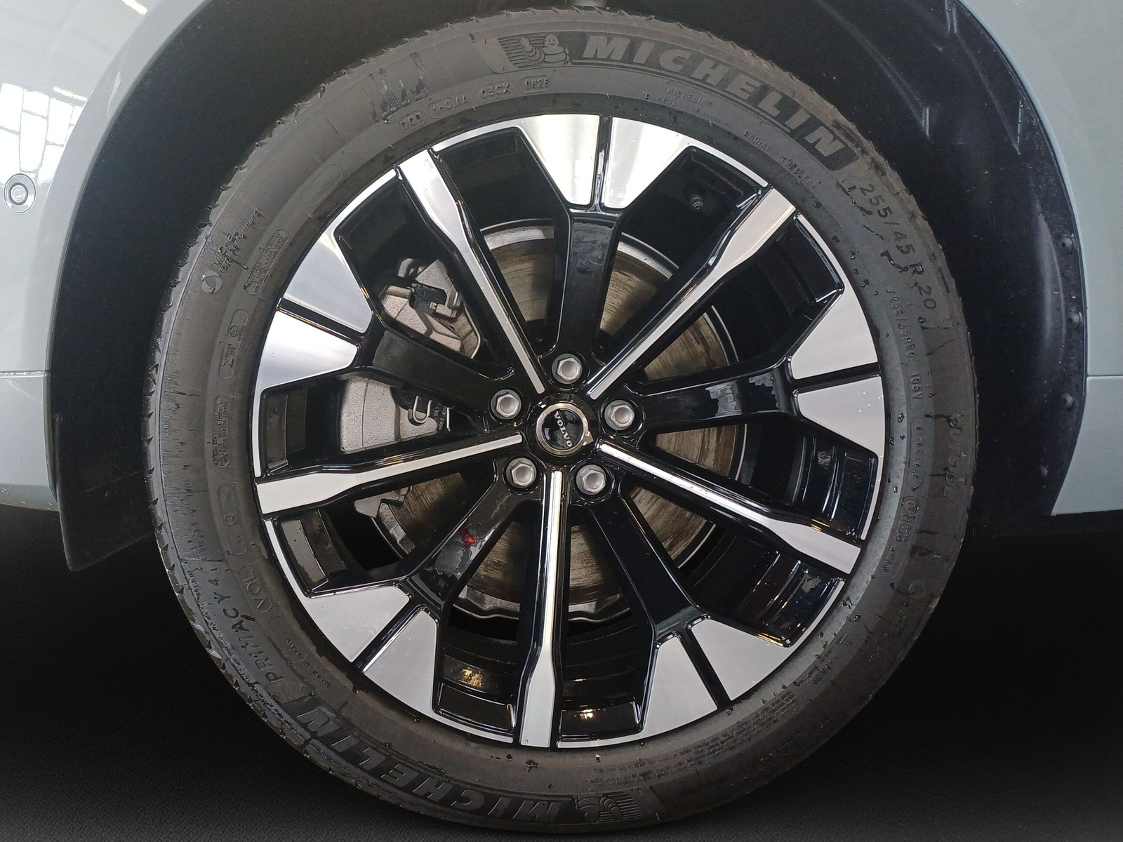 VOLVO XC60 2.0 T8 TE Ultra Dark eAWD-image-4