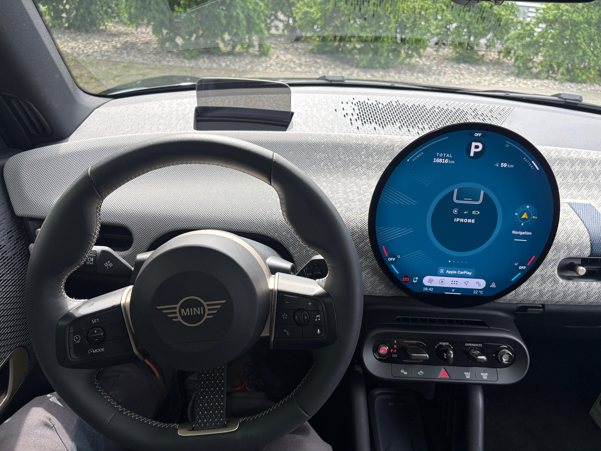 MINI Cooper SE-image-7