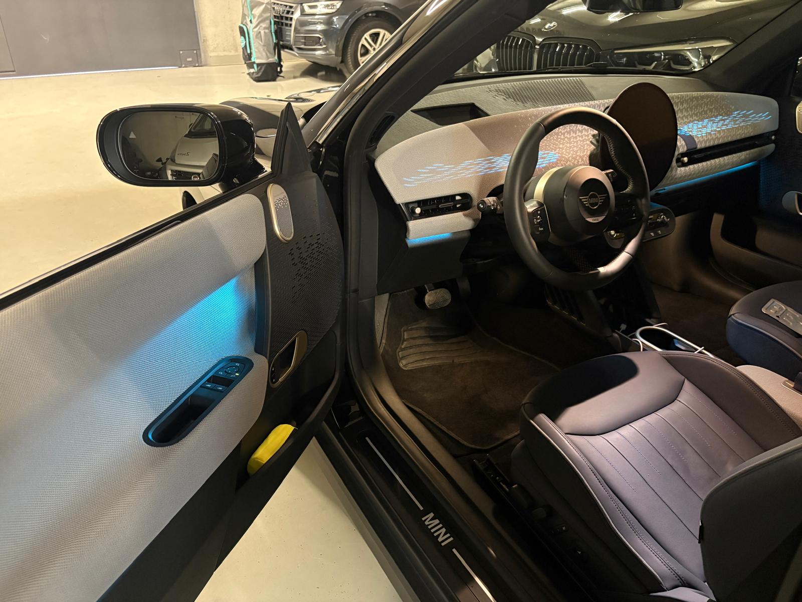 MINI Cooper SE-image-13