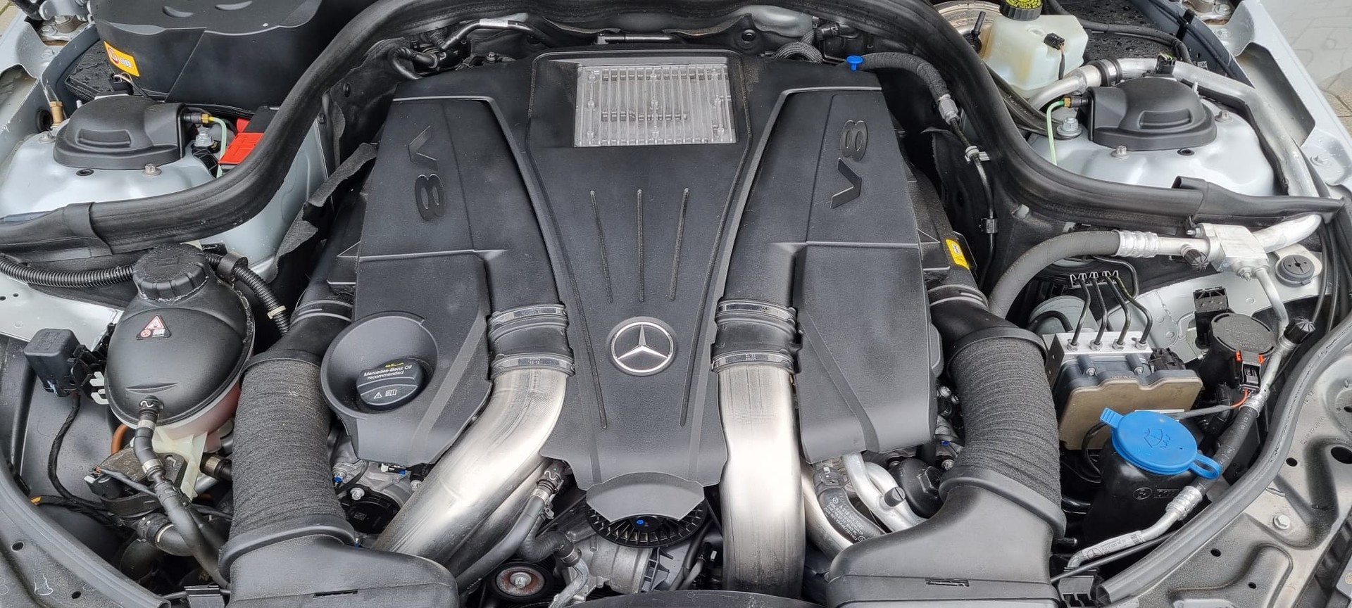 MERCEDES-BENZ E 500 Avantgarde 4Matic 7G-Tronic-image-12