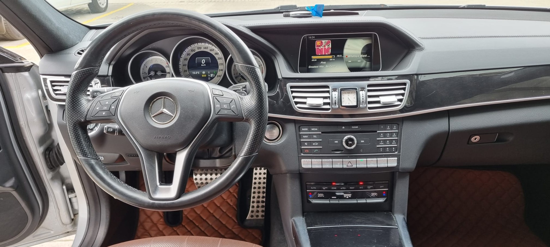 MERCEDES-BENZ E 500 Avantgarde 4Matic 7G-Tronic-image-13
