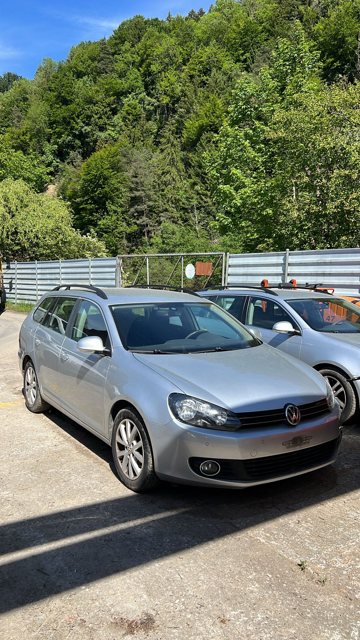 VW Golf Variant 1.6 TDI BlueMotion Technology Team-image-0