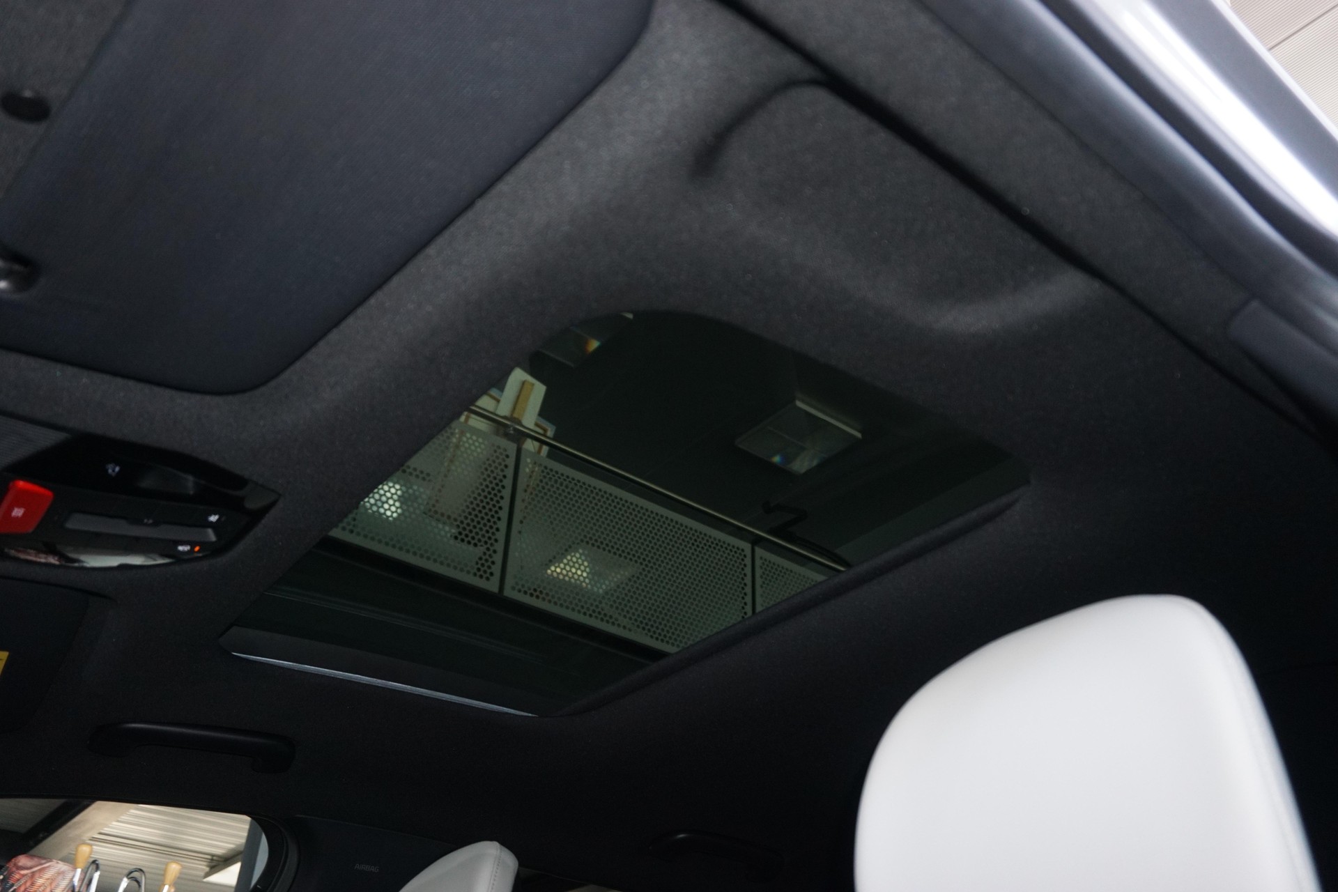 KIA K4 1.6 T-GDi GT-Line-image-12