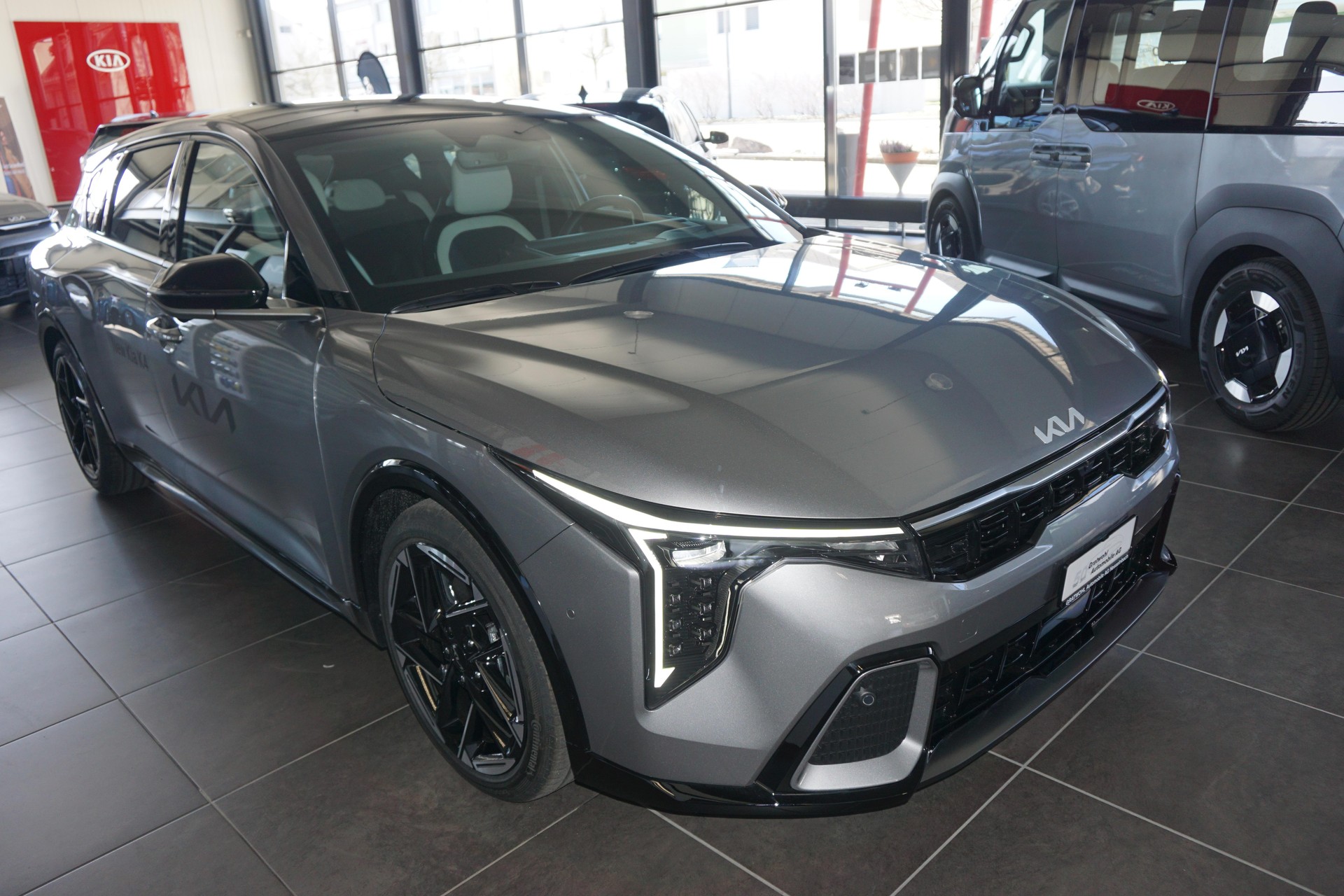 KIA K4 1.6 T-GDi GT-Line-image-2