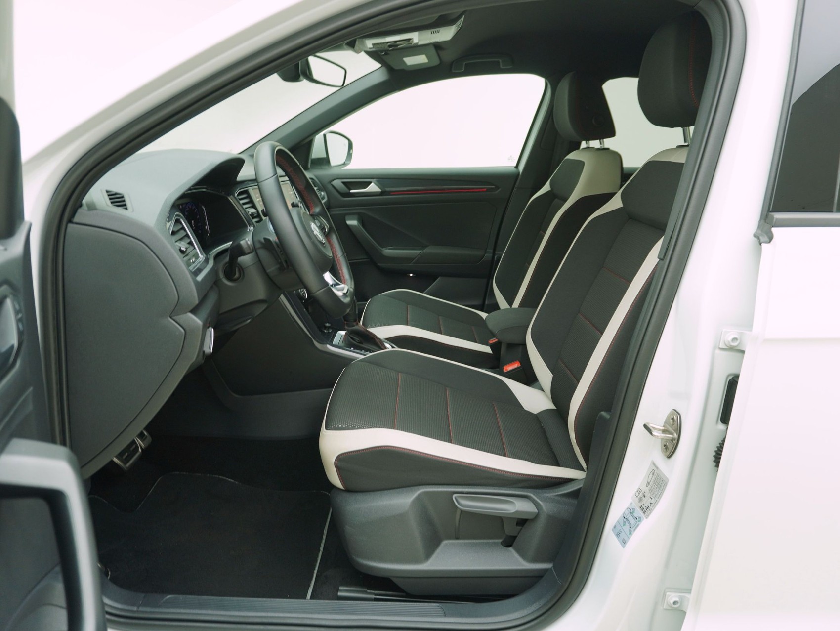 VW T-Roc 1.5 TSI DSG Sport-image-8
