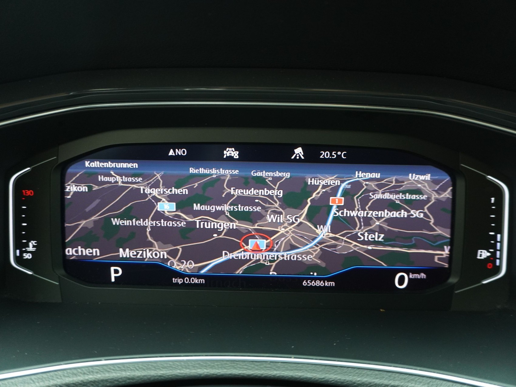 VW T-Roc 1.5 TSI DSG Sport-image-16