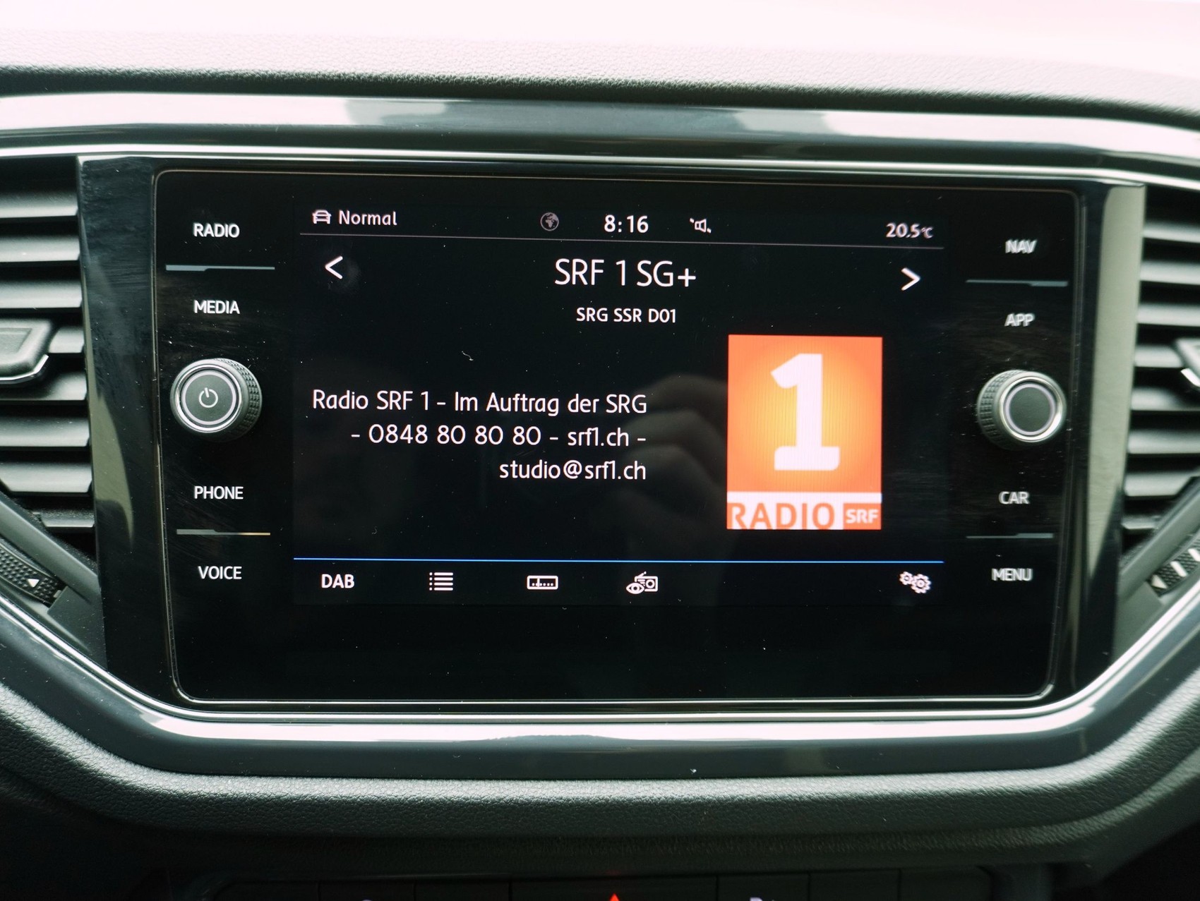 VW T-Roc 1.5 TSI DSG Sport-image-19