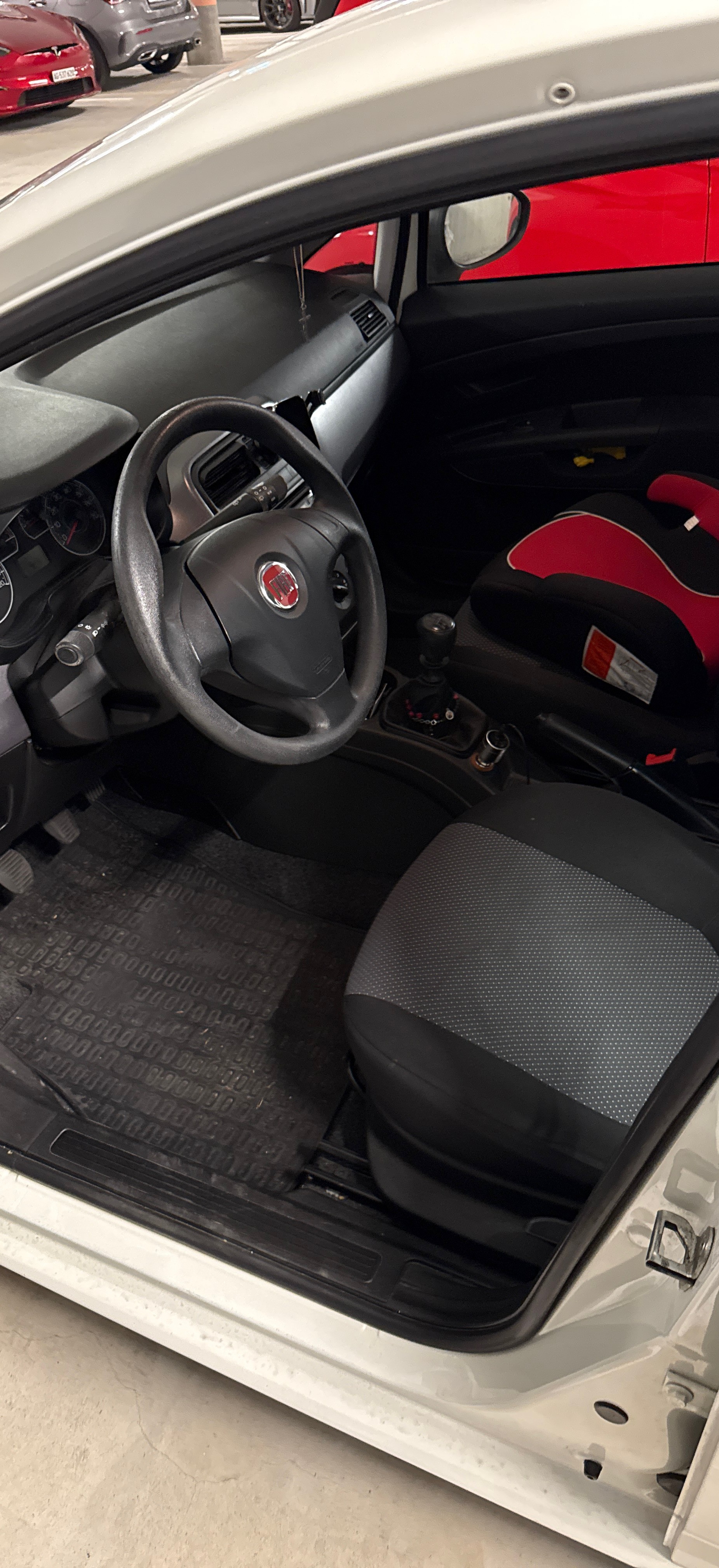 FIAT PUNTO-image-1