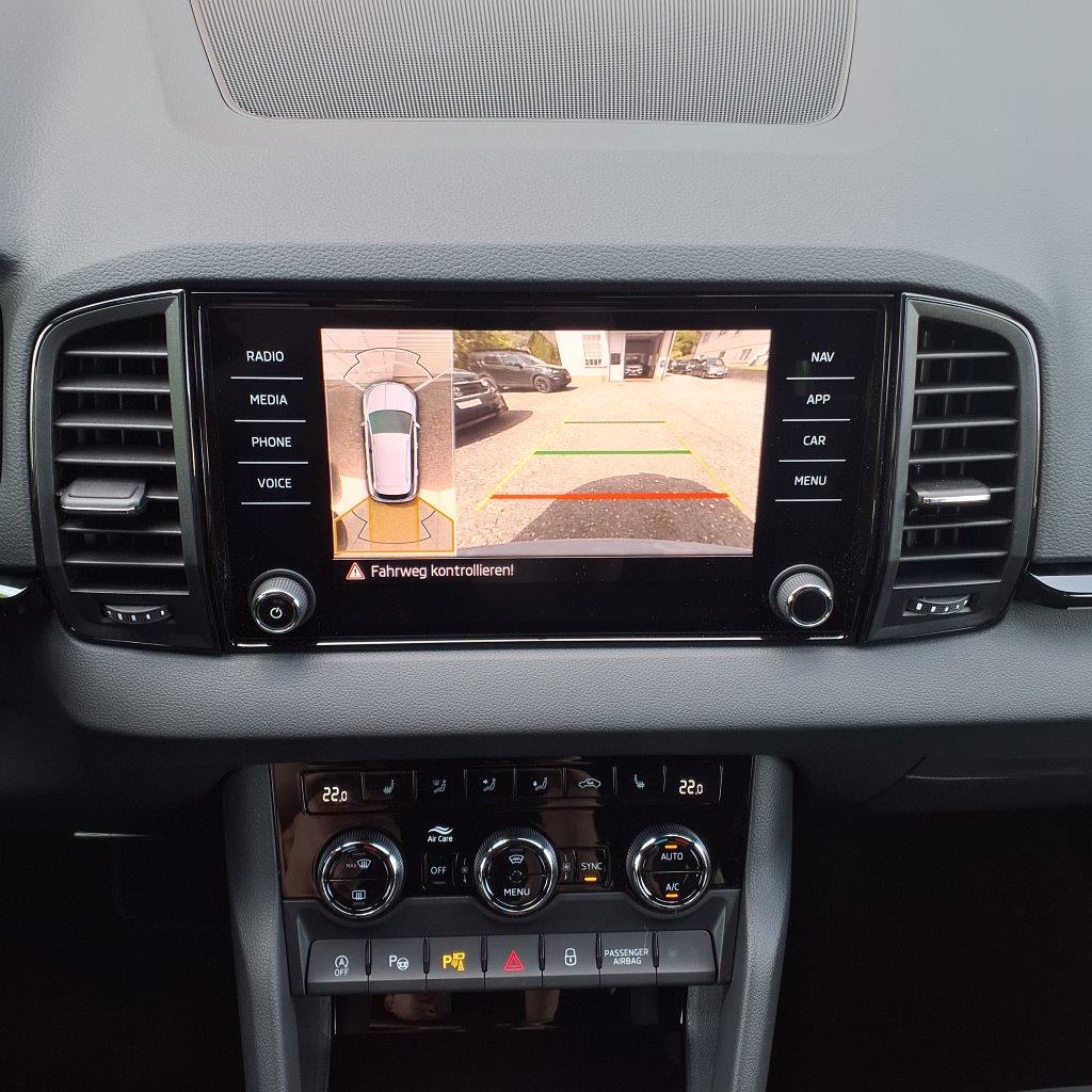 SKODA Karoq 2.0 TSI SportLine 4x4 DSG-image-10