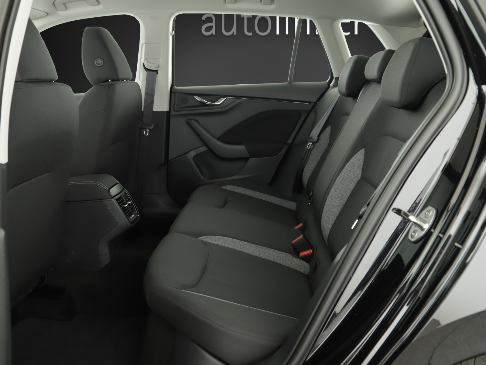 SKODA Kamiq 1.0 TSI Selection DSG-image-8