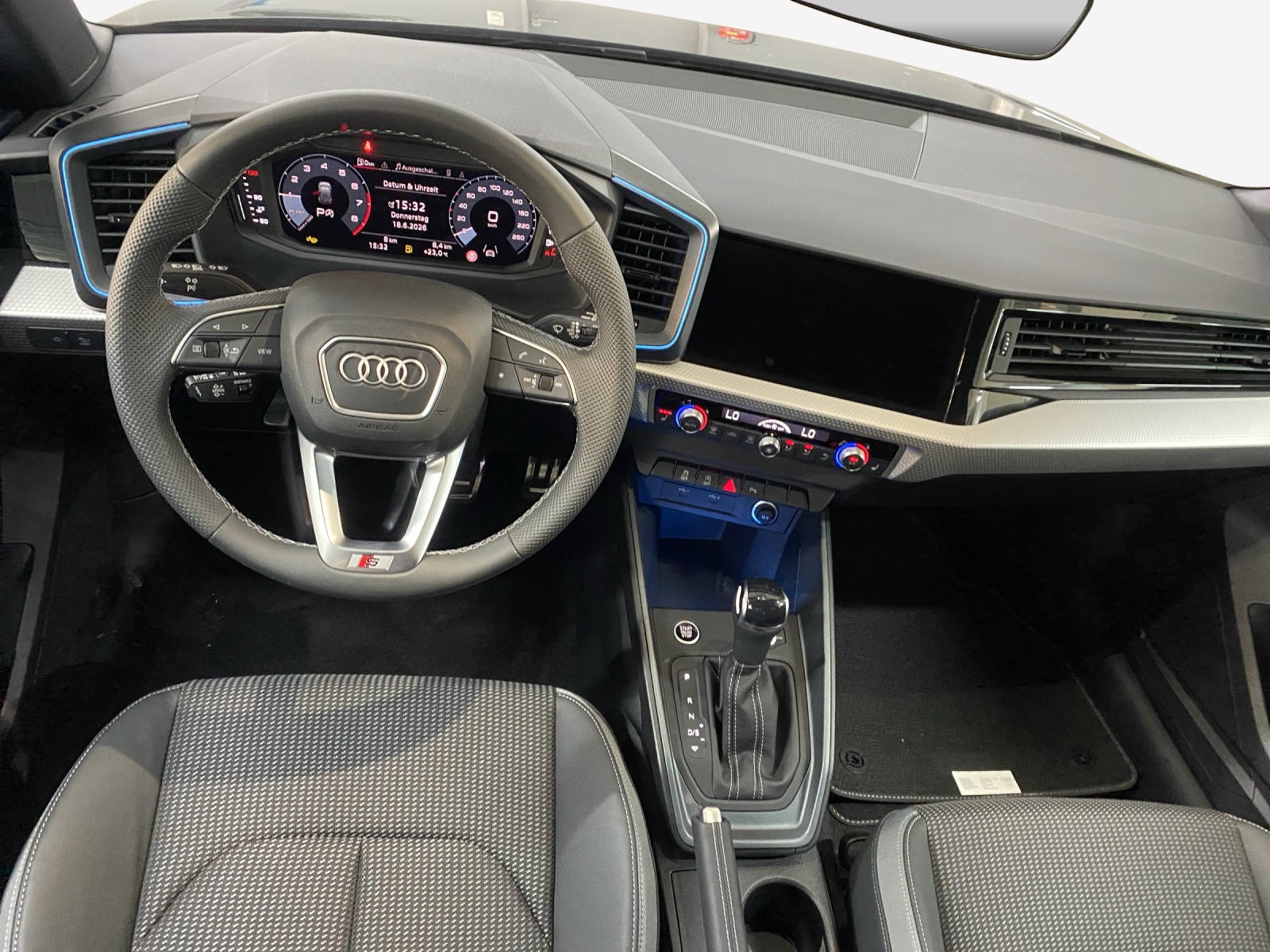 AUDI A1 Sportback 30 TFSI S Line S-tronic-image-8