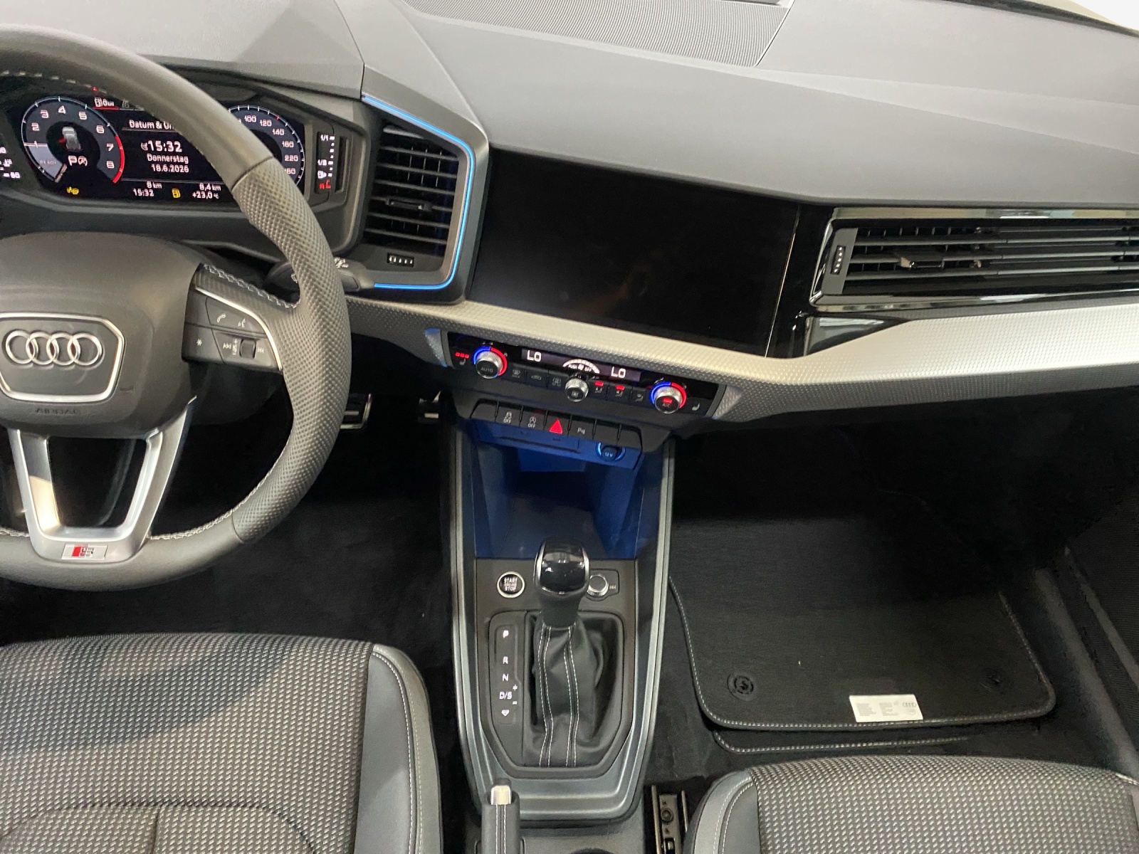 AUDI A1 Sportback 30 TFSI S Line S-tronic-image-10