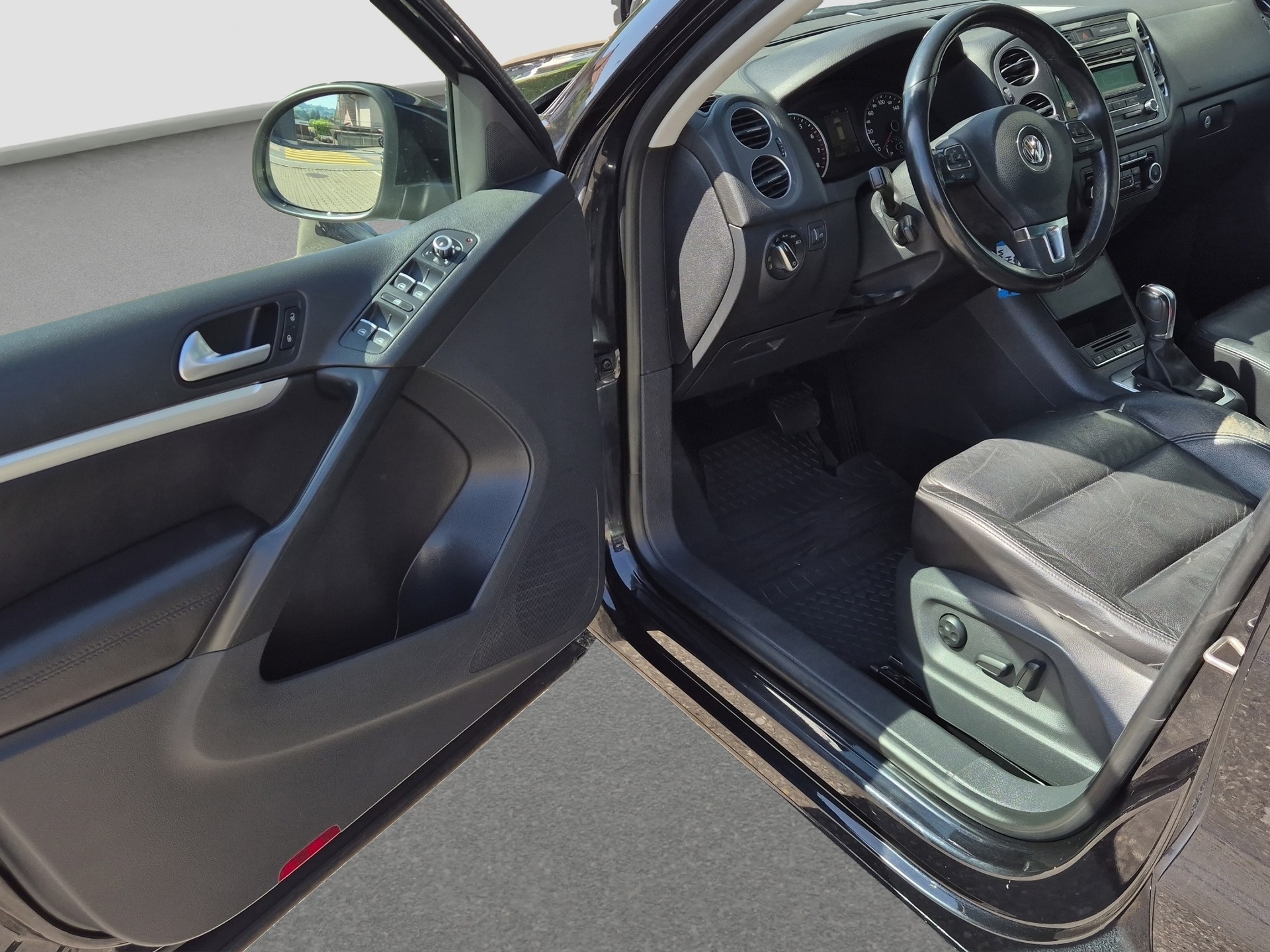 VW Tiguan 2.0 TSI Sport&Style 4Motion DSG-image-8