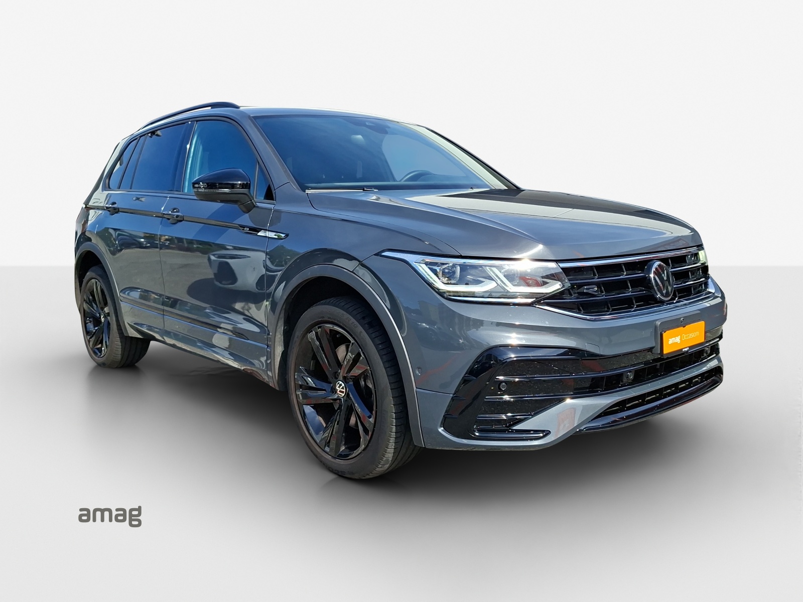 VW Tiguan 2.0TSI R-Line 4Motion DSG-image-5