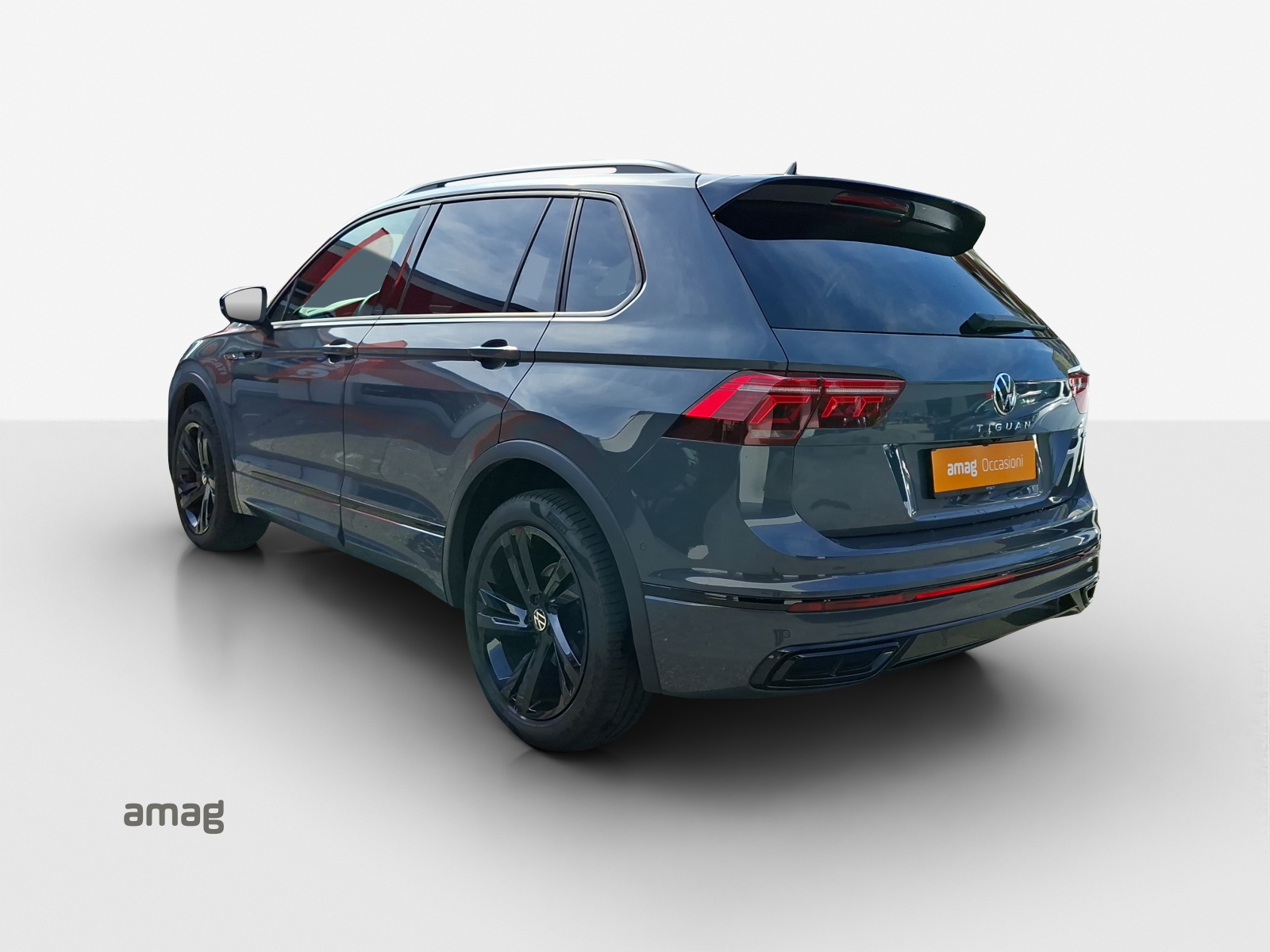 VW Tiguan 2.0TSI R-Line 4Motion DSG-showroom-element-2